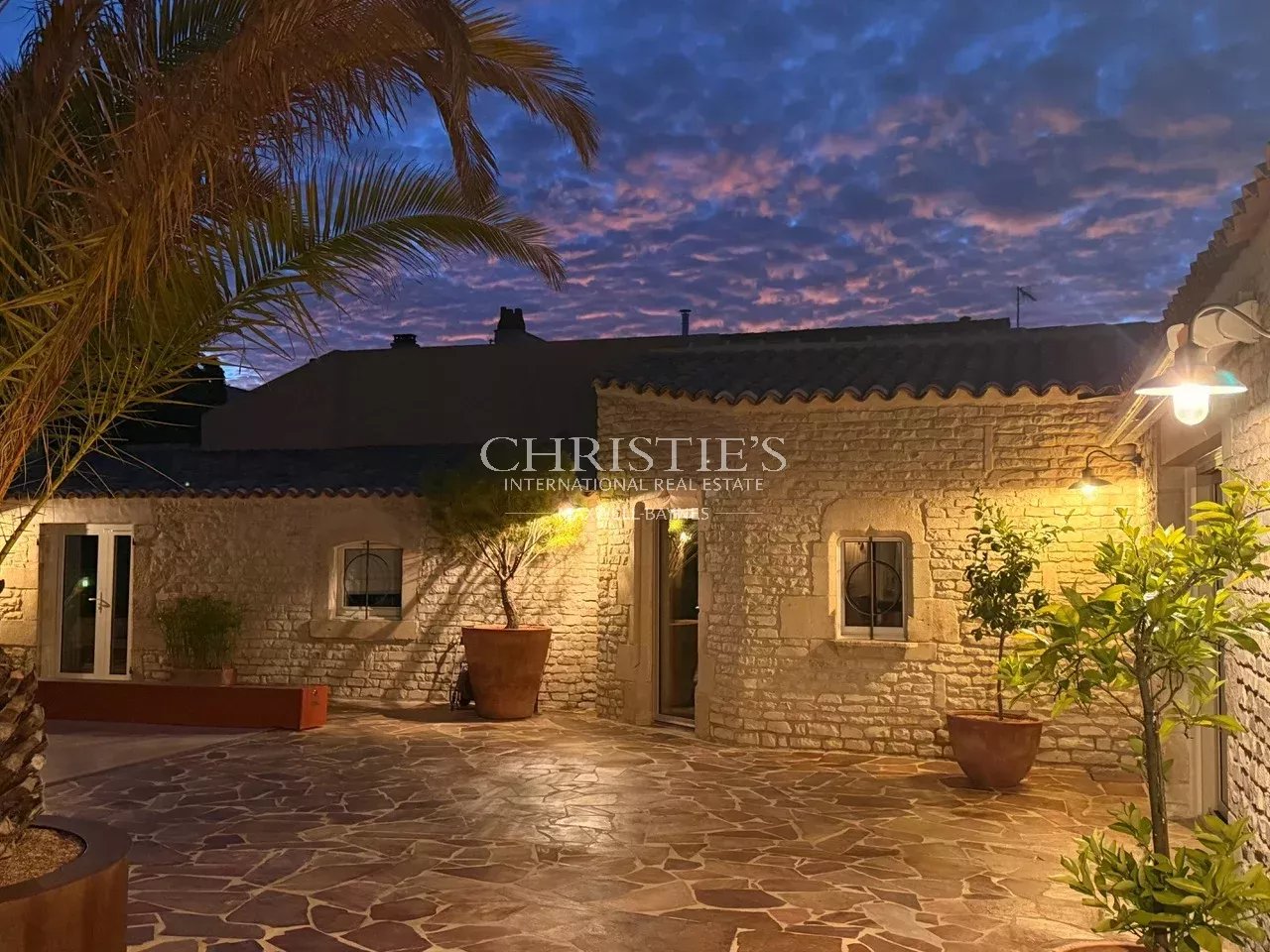 11 Bedroom Villa/Townhouse's Image 26