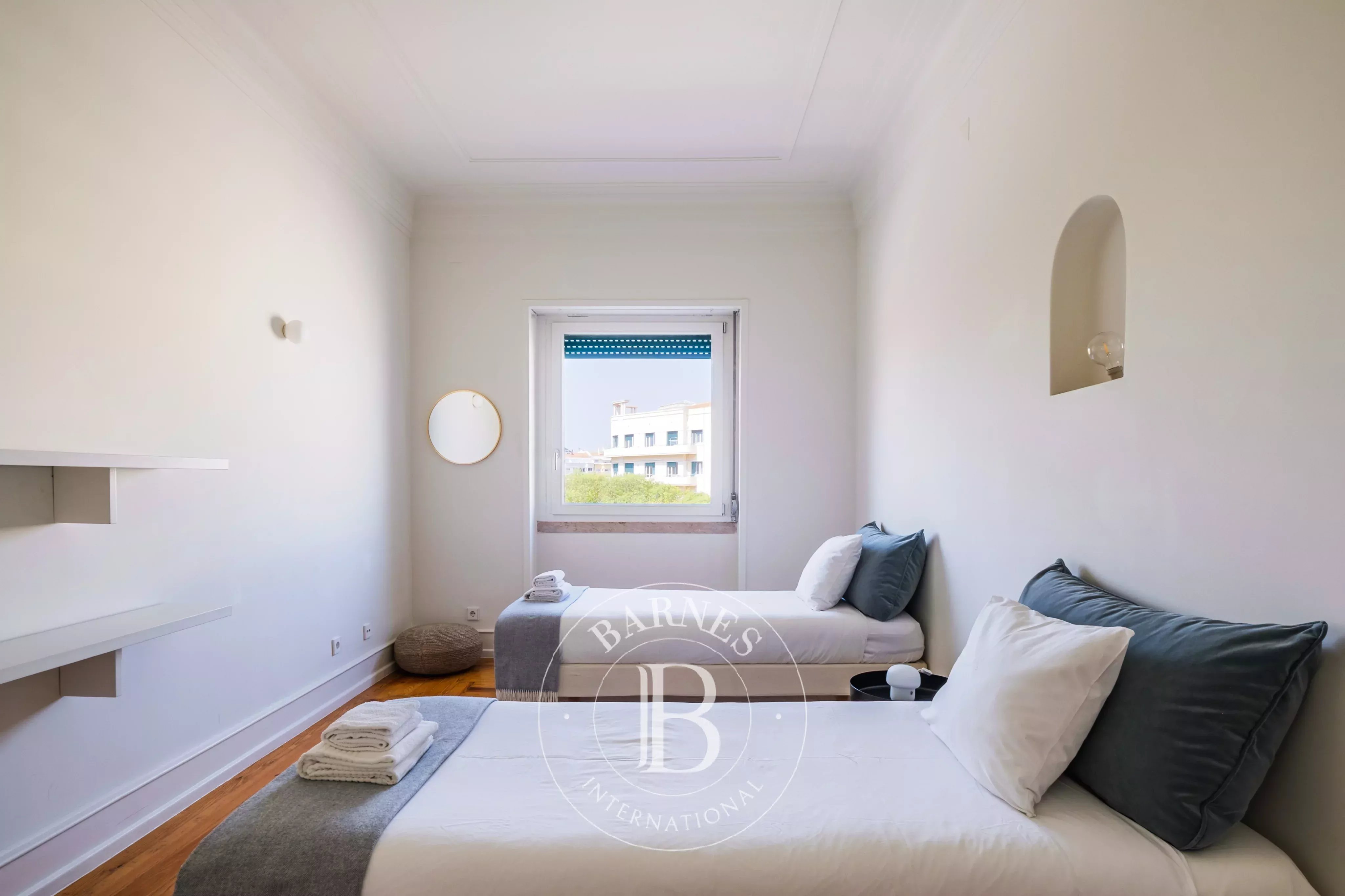 Centrality and comfort