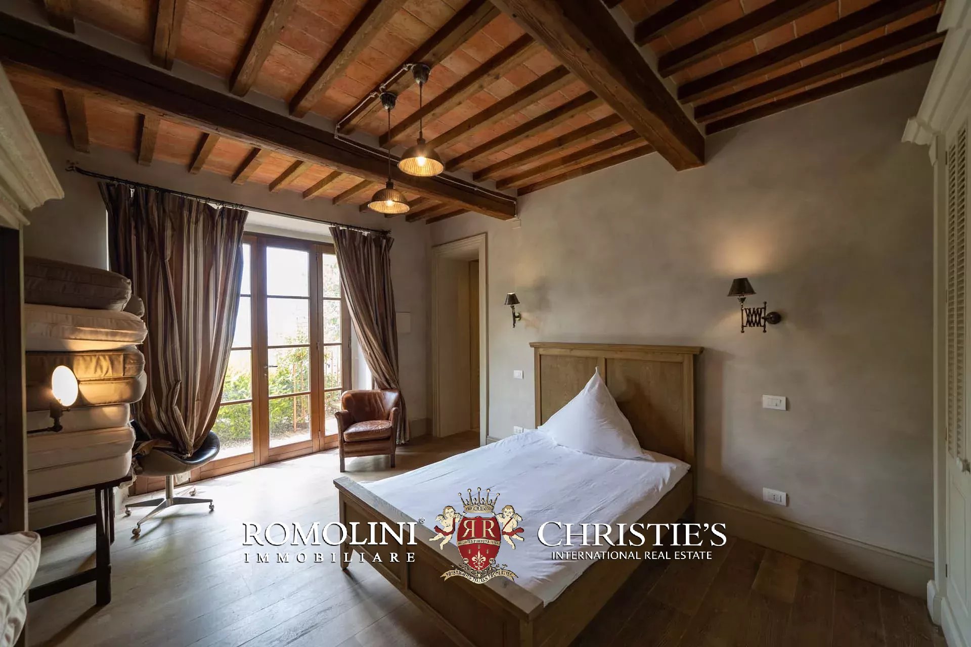 17 Bedroom Villa/Townhouse's Image 111