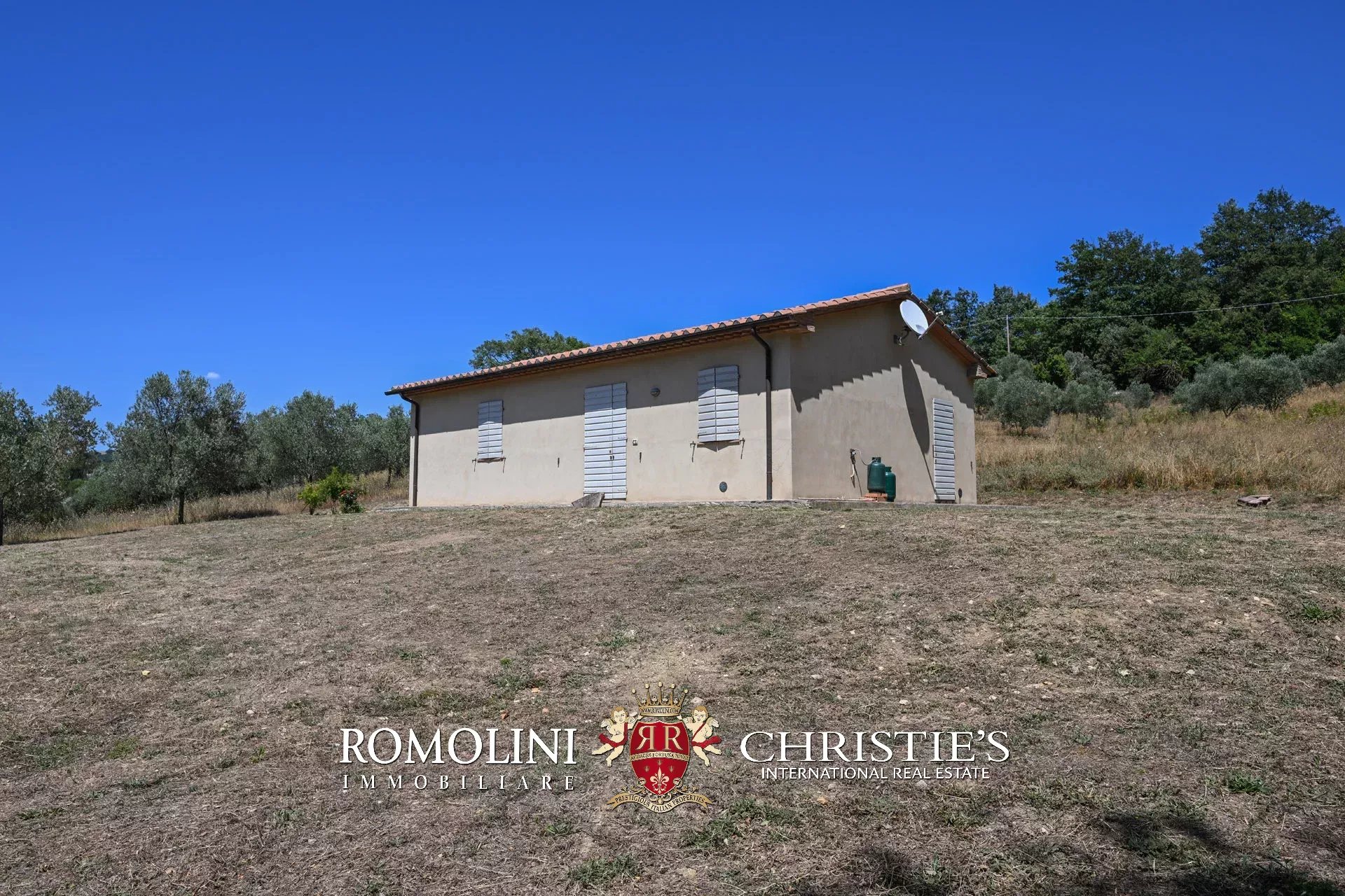 6 Bedroom Vineyard's Image 35