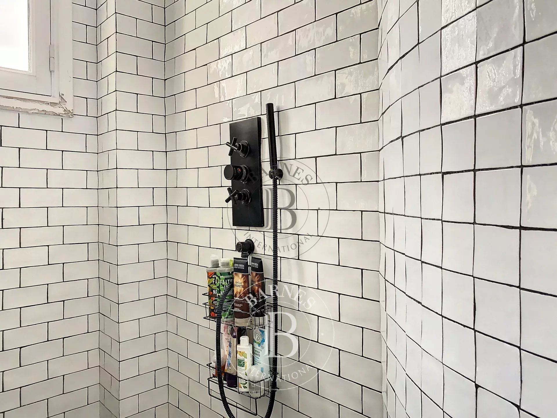 Daire Paris 10ème - picture 16