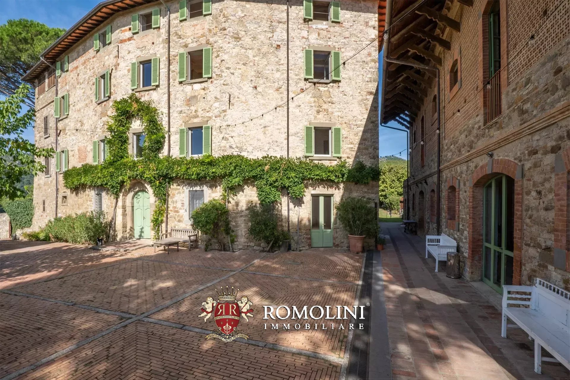 10 Bedroom Villa/Townhouse's Image 15