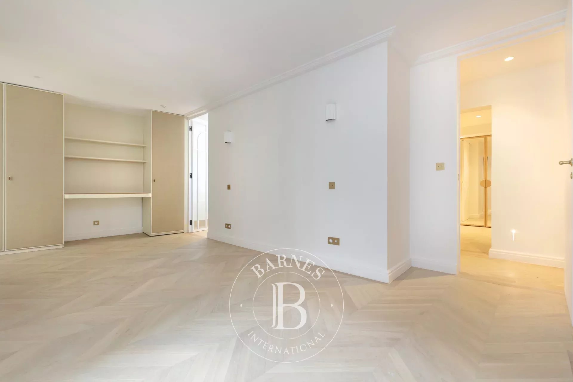 Daire Paris 7ème - picture 10