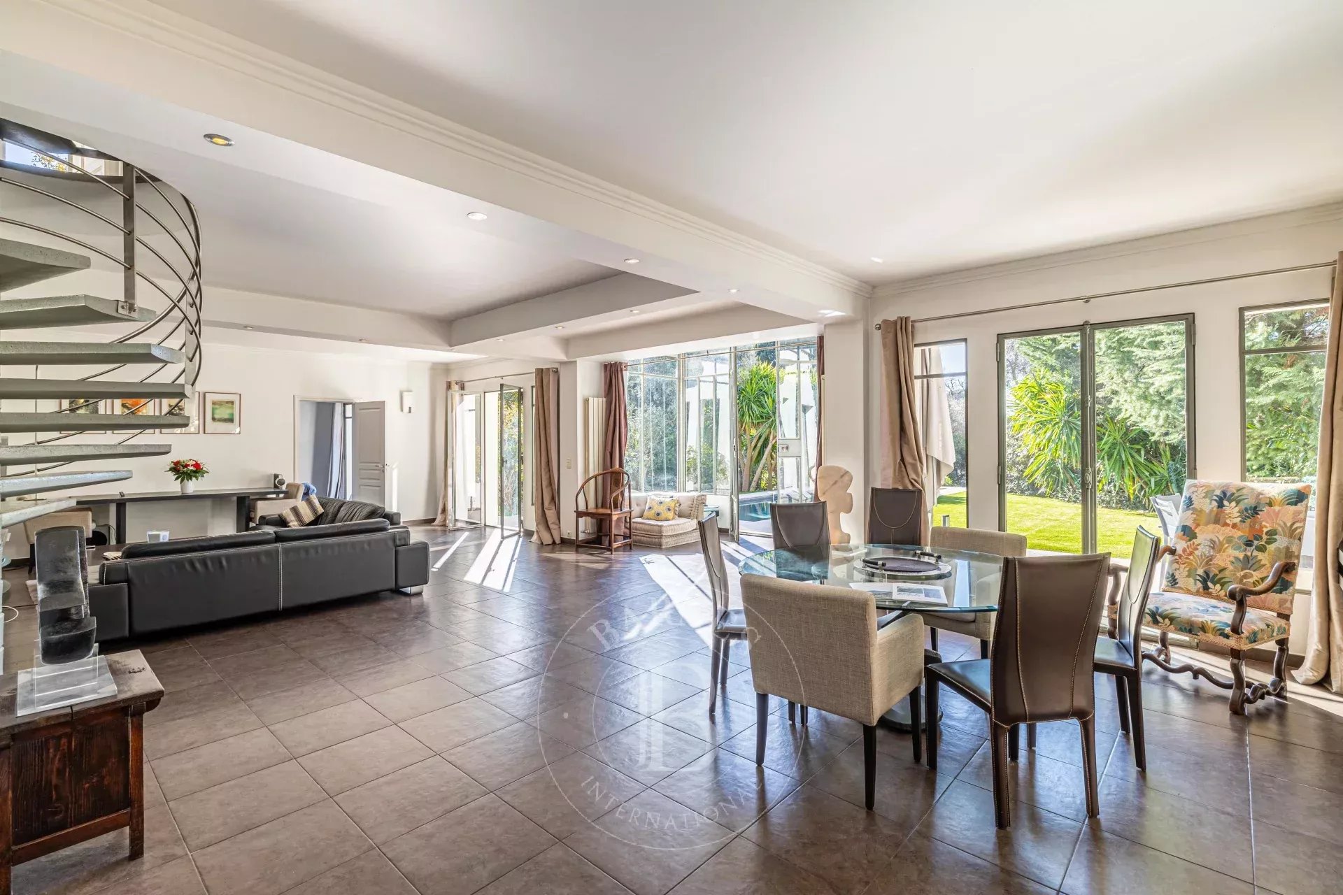 Villa Cannes - picture 5