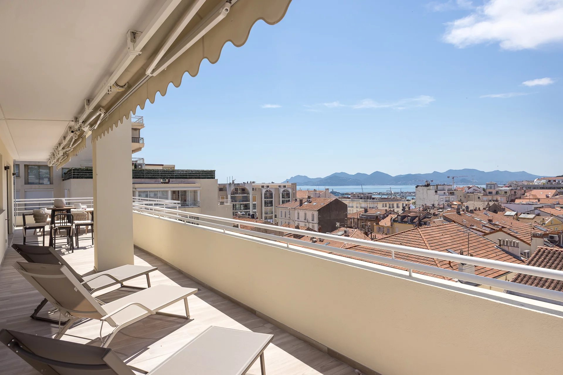 Cannes - New apartment with sea view