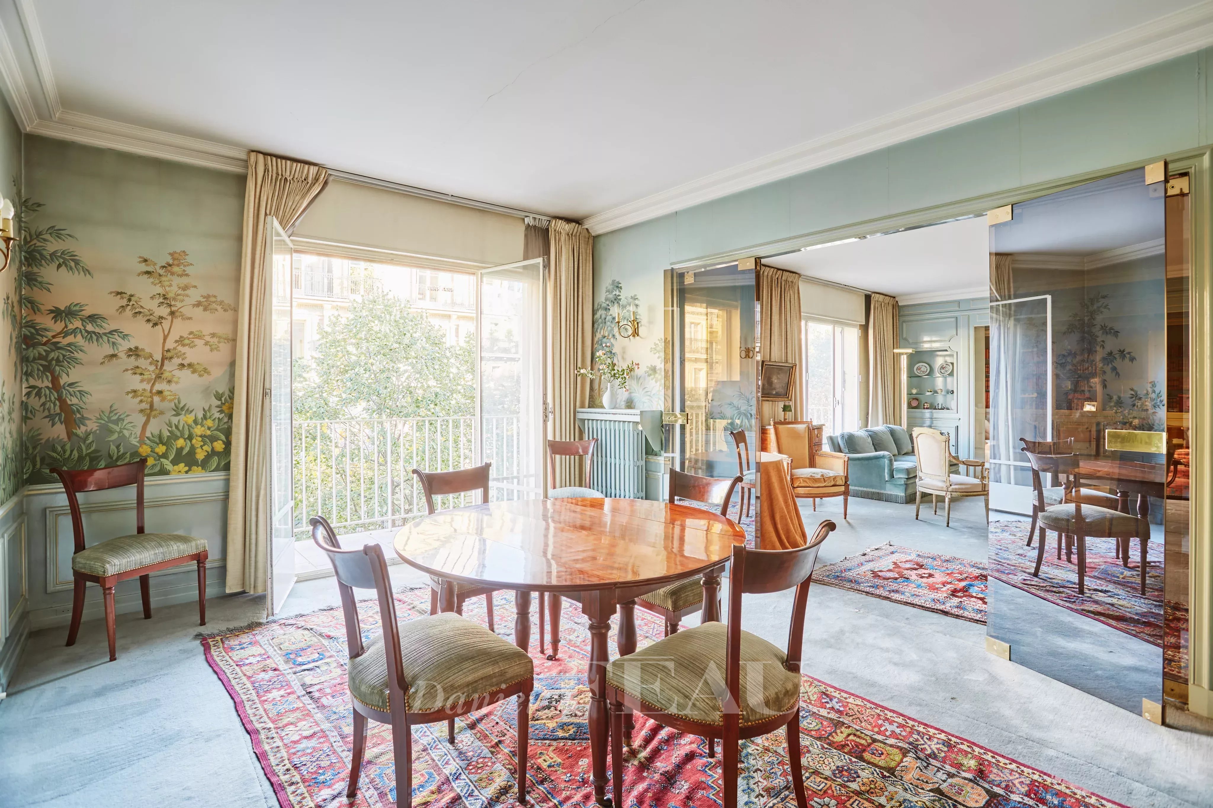 Sale Apartment Paris 16th