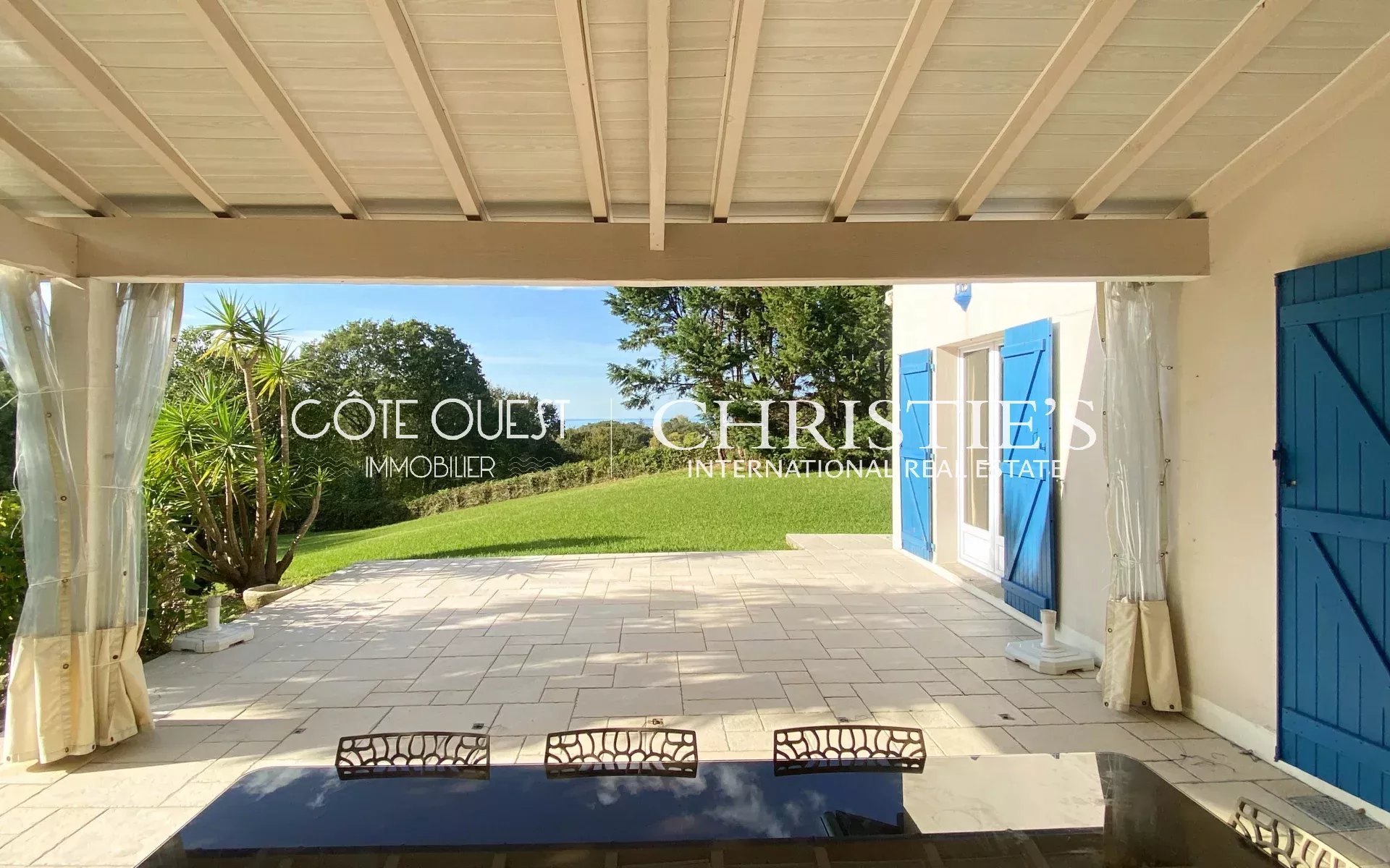 5 Bedroom Villa/Townhouse's Image 4