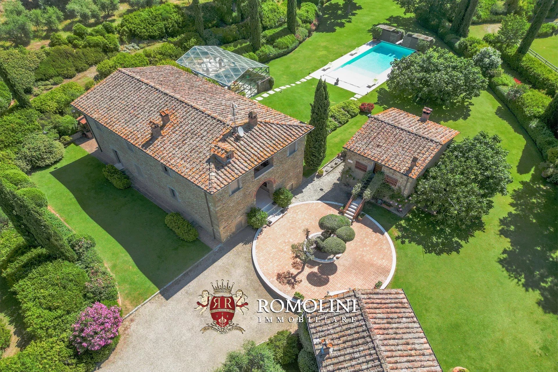4 Bedroom Villa/Townhouse's Image 5