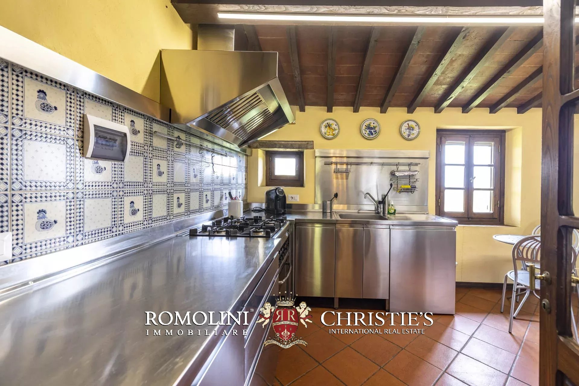6 Bedroom Villa/Townhouse's Image 49