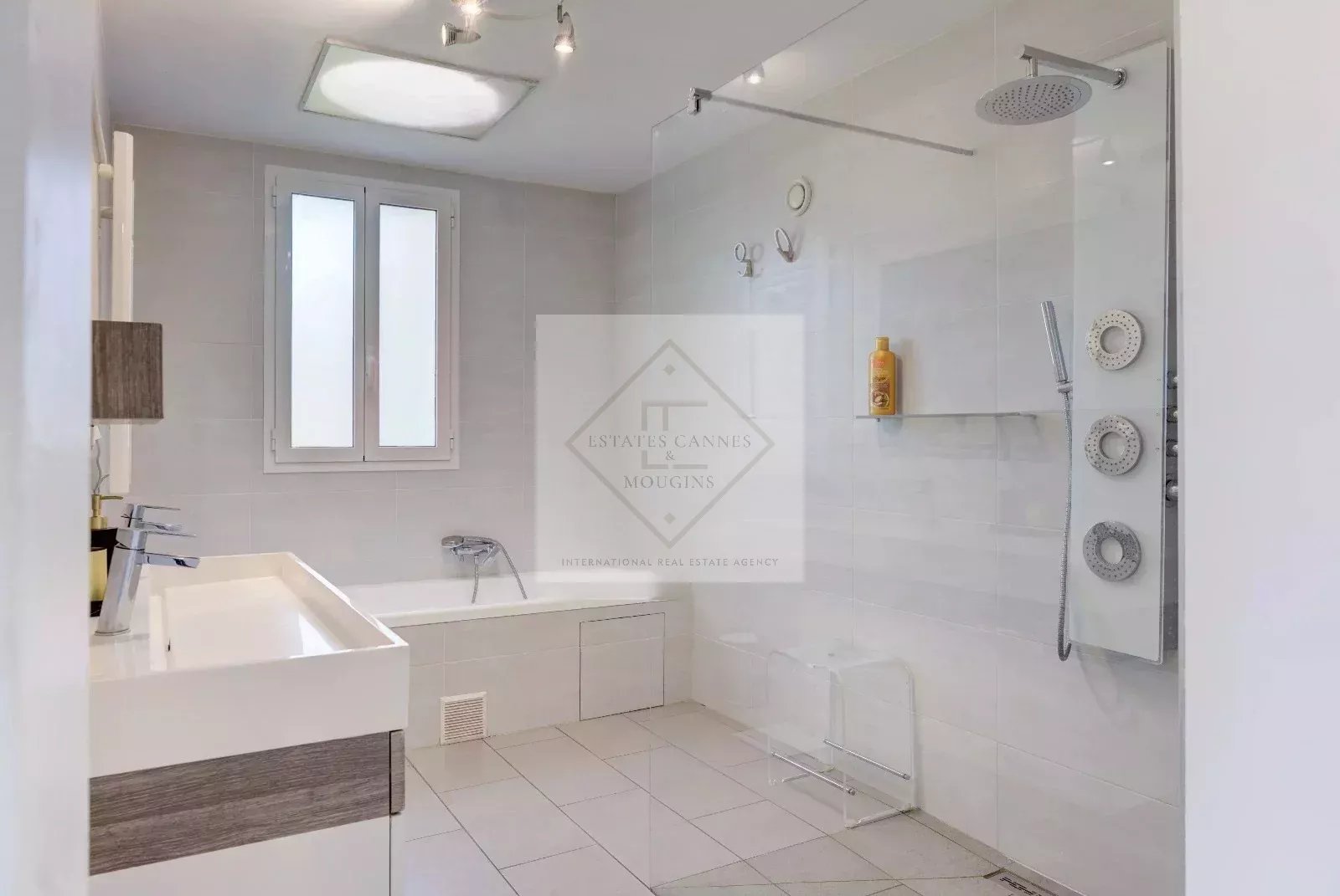 Magnifique villa contemporaine, un bien d'exception — photo 11