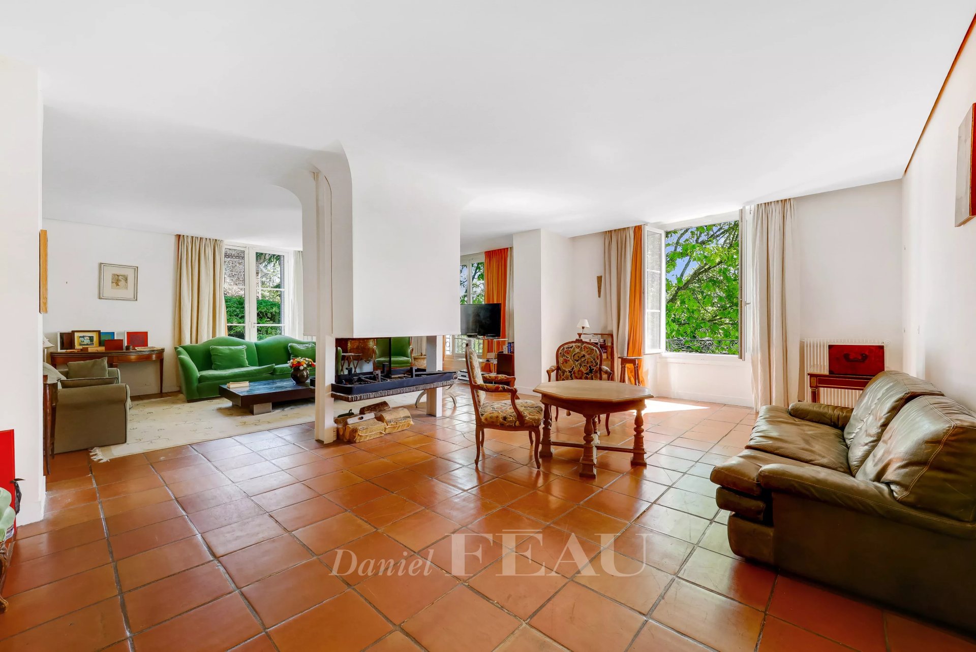 10 Bedroom Villa/Townhouse's Image 3