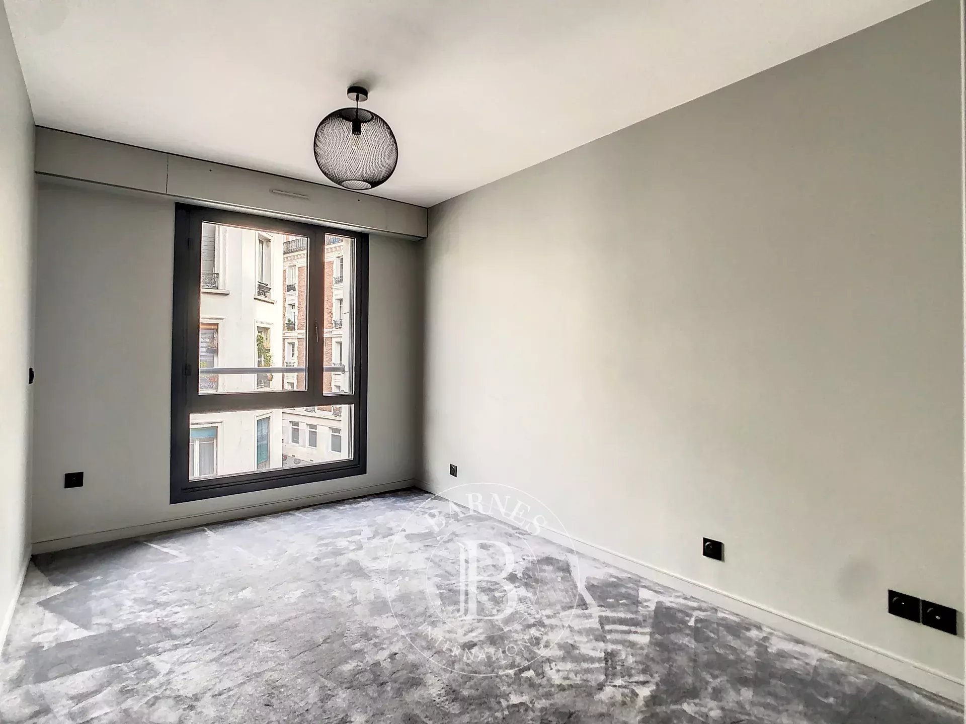 Daire Paris 18ème - picture 13