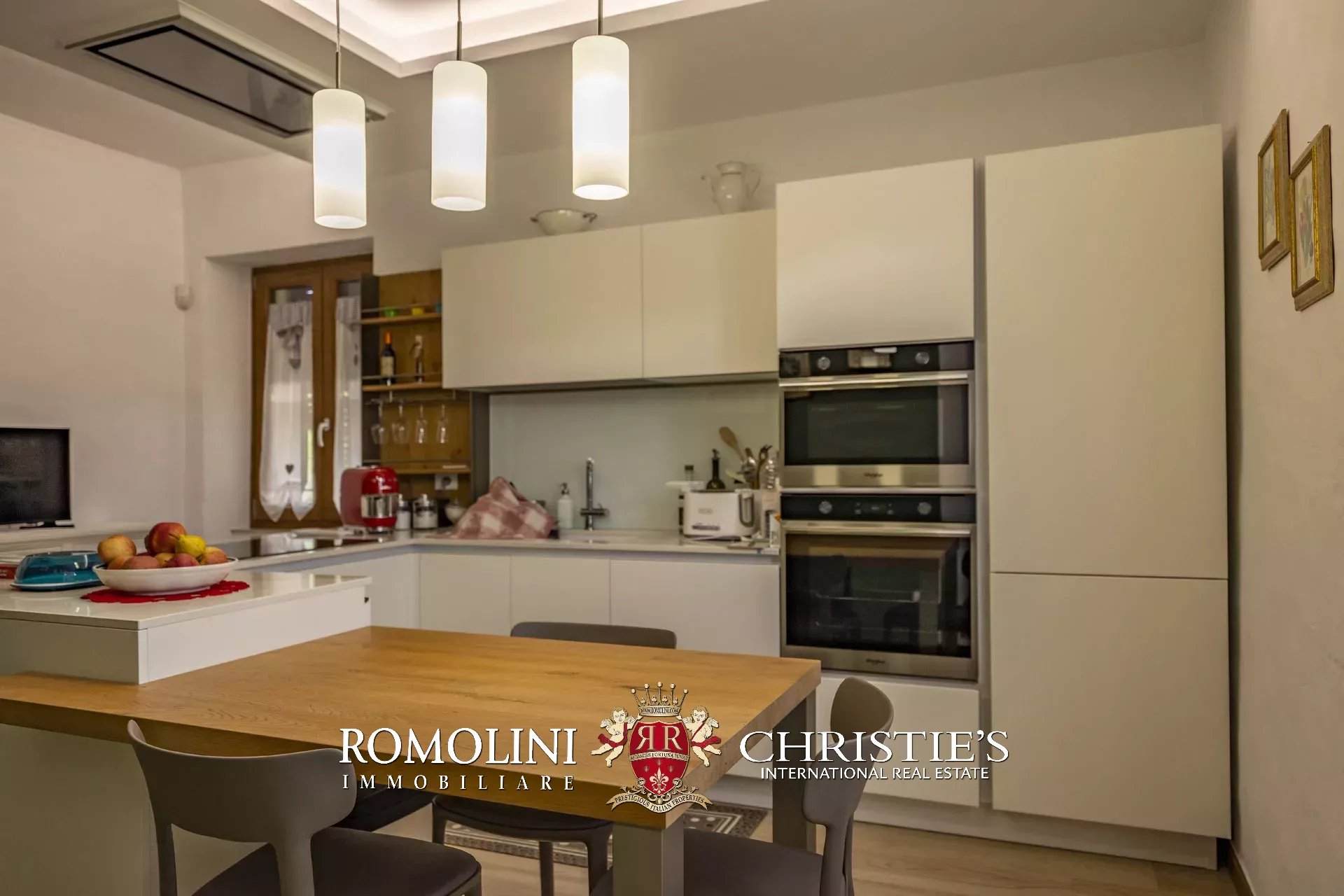 3 Bedroom Villa/Townhouse's Image 41