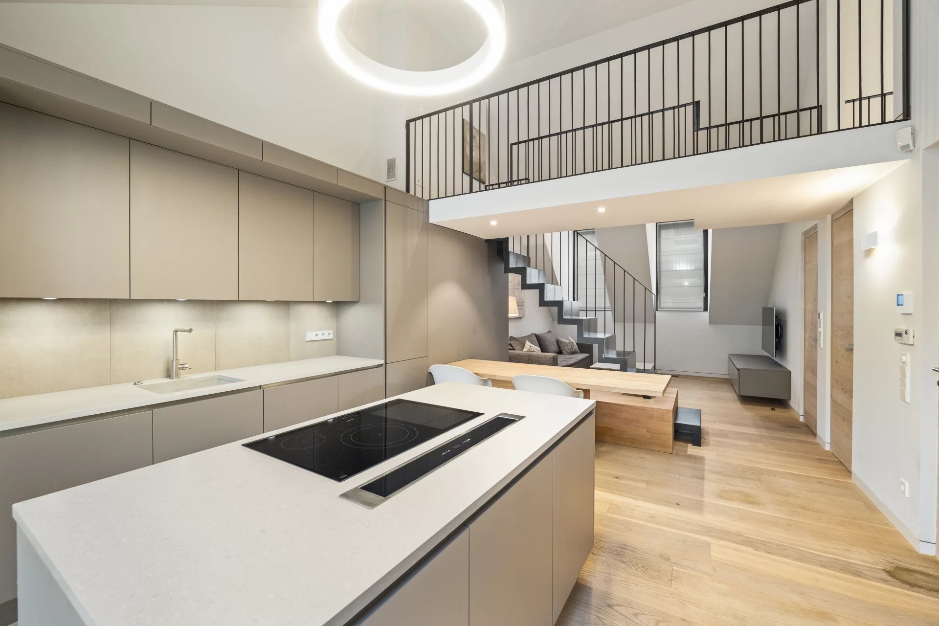 Agence immobilière de EIRES REAL ESTATE SARL