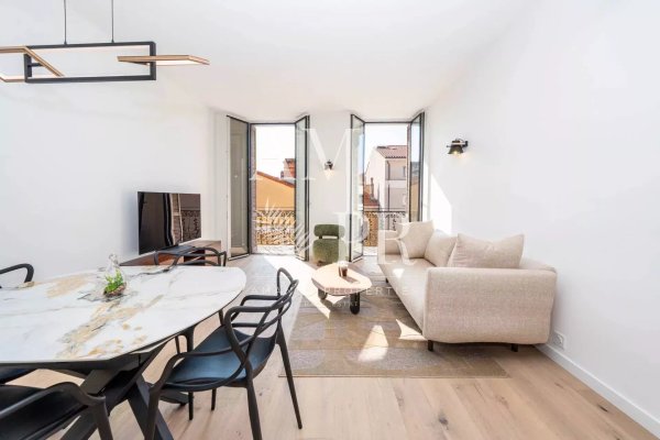 Cannes Banane – 4-room flat, 90 m² – Top floor with south-facing balcony — photo 3