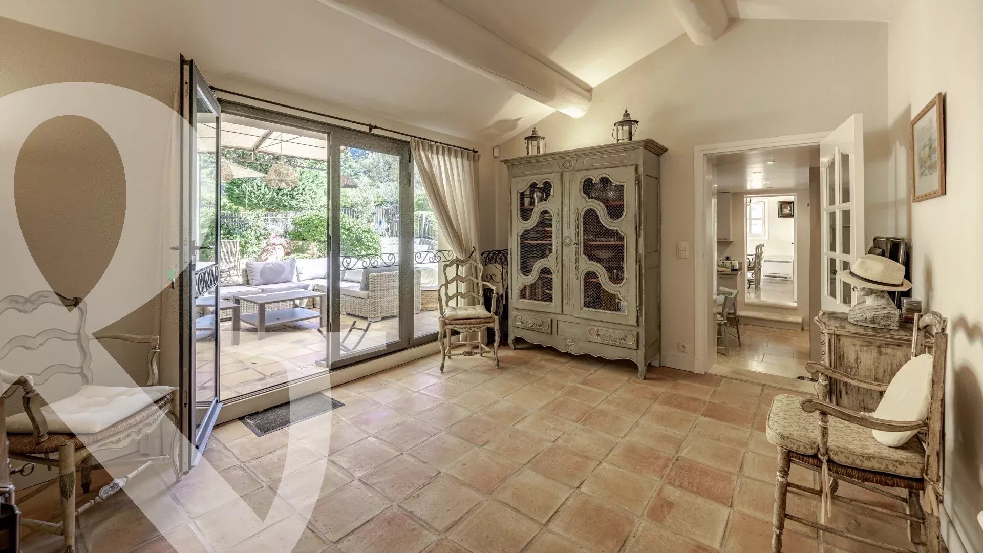 MAGNIFIQUE VUE SUR LES BAUX DE PROVENCE