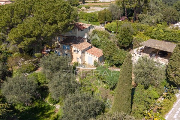 Historic 18th-Century Family Estate in Nice | Legacy Villa for Sale — photo 5