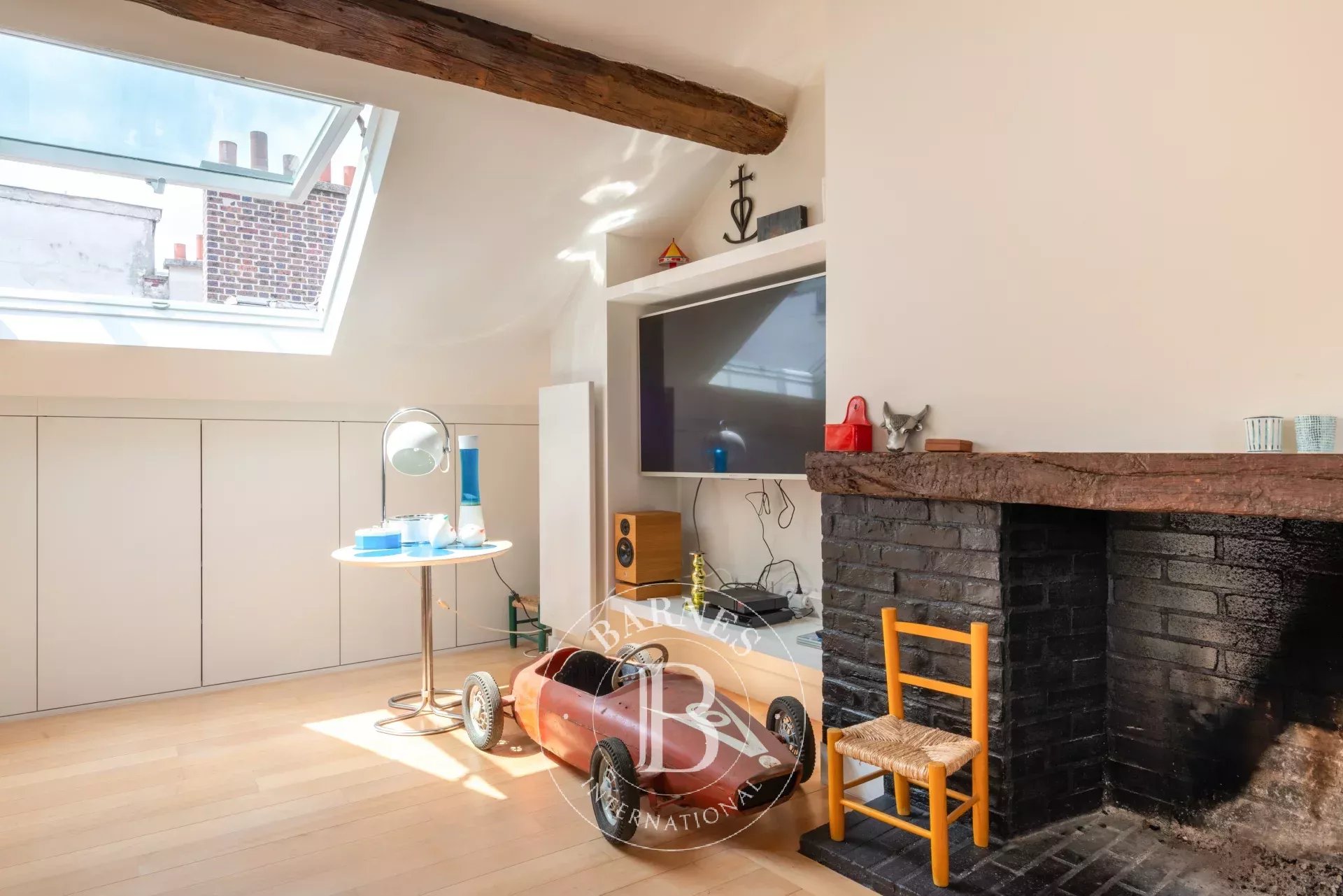 Daire Paris 4ème - picture 9