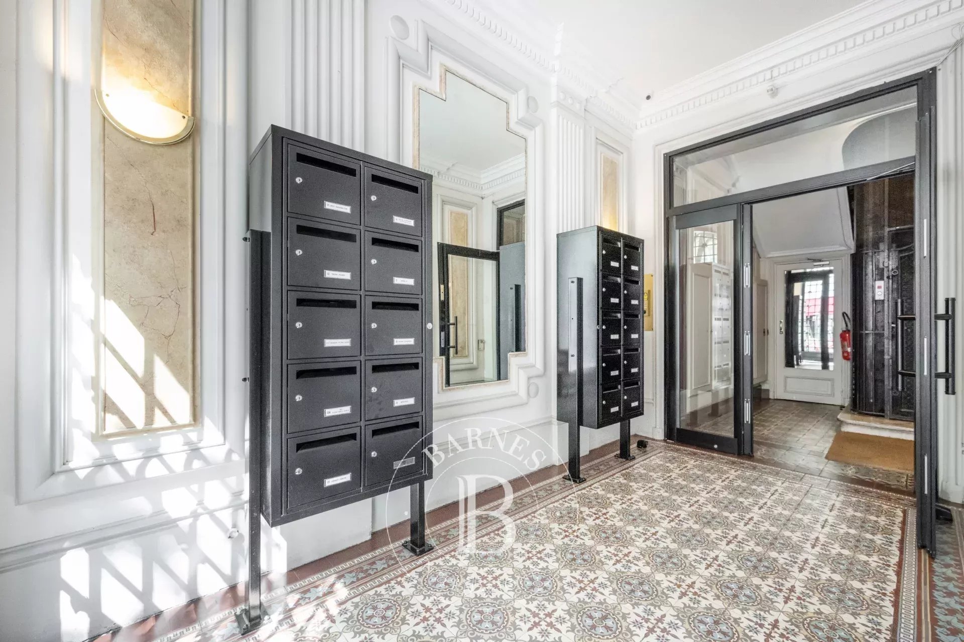 Daire Paris 3ème - picture 9