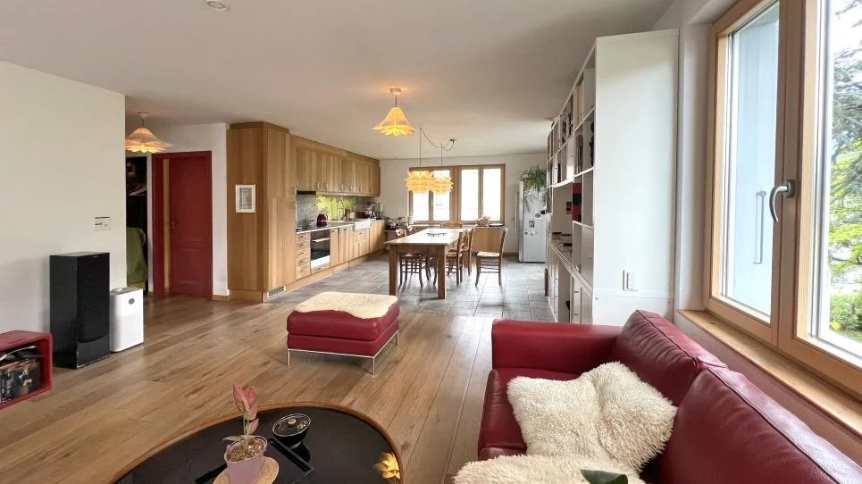 Terrain à vendre avec potentiel de développement !