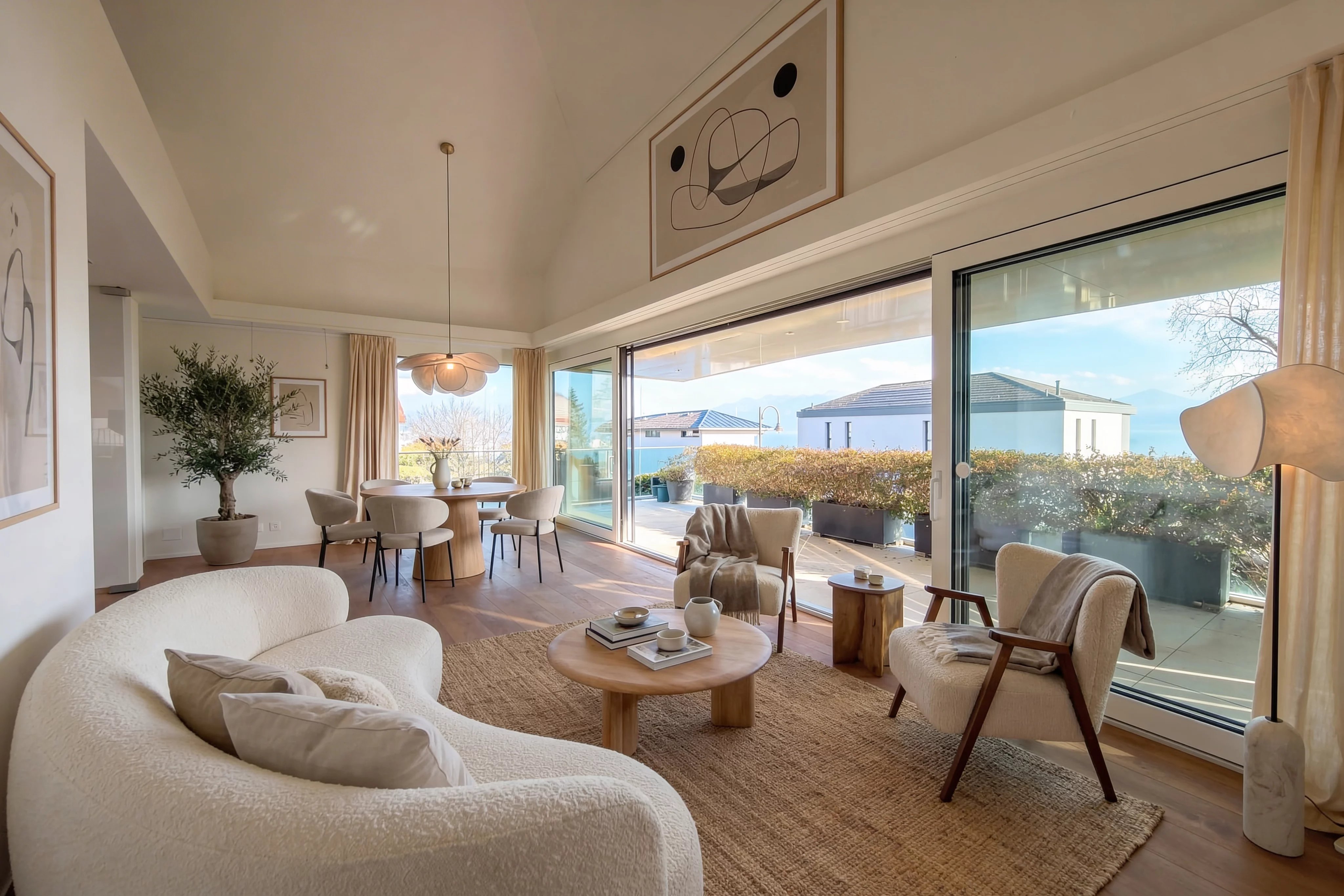 En exclusivité ! Un appartement entre élégance et panorma unique !
