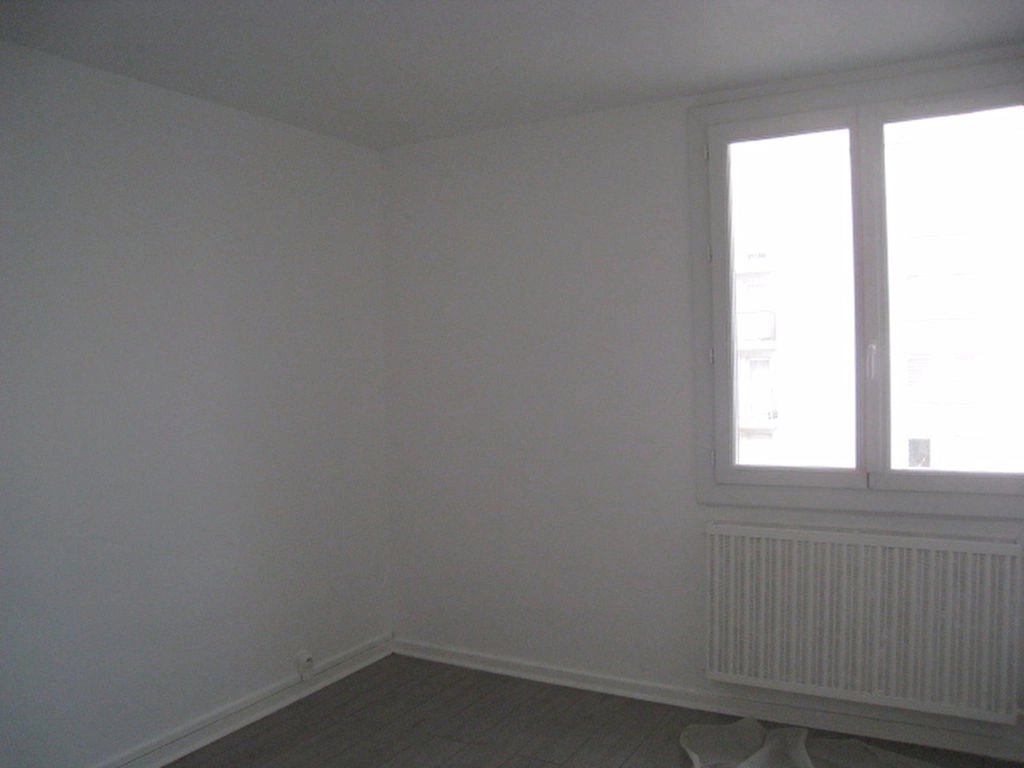 481357 Location Lyon 8ème