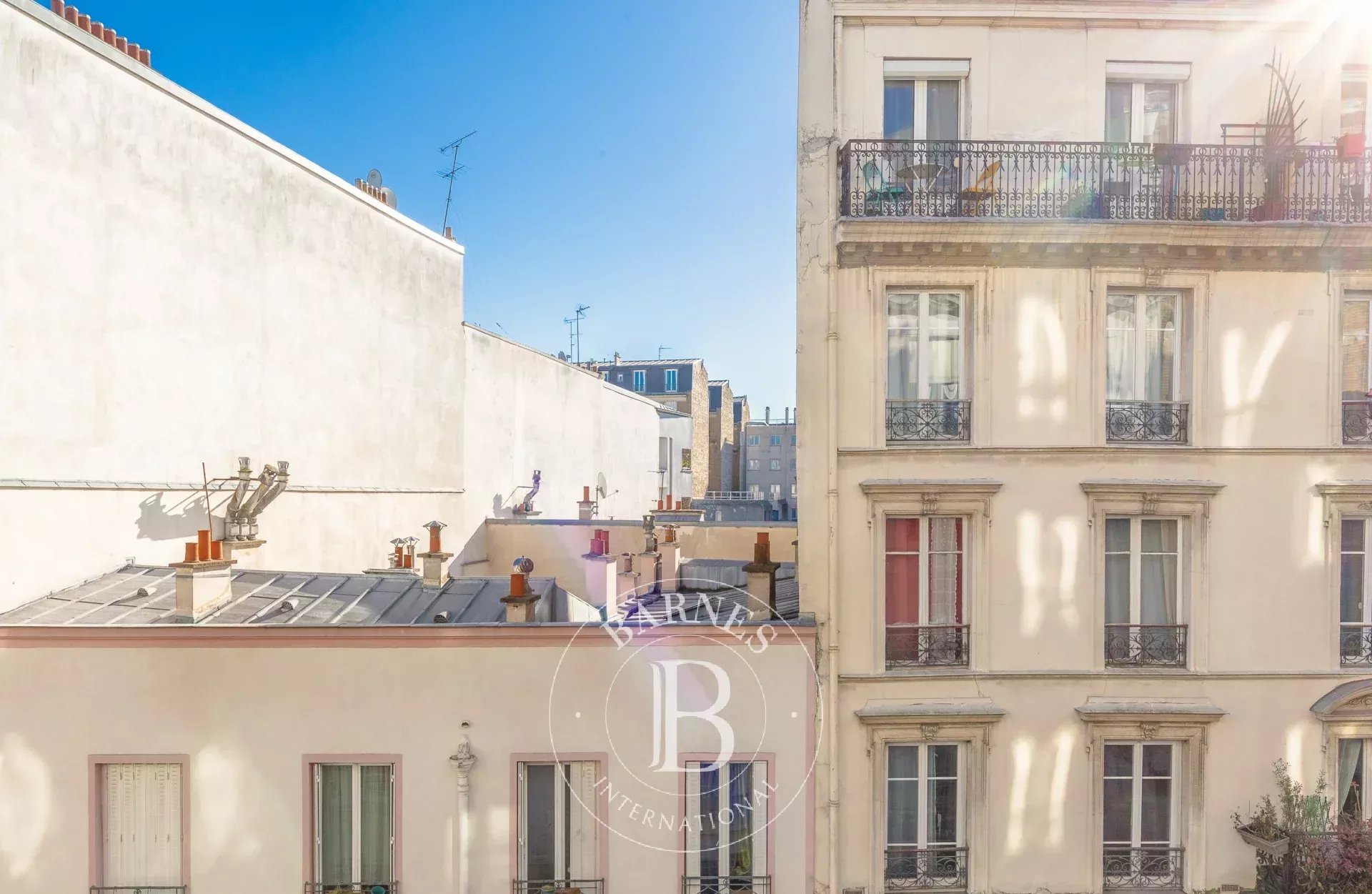 Daire Paris 18ème - picture 18