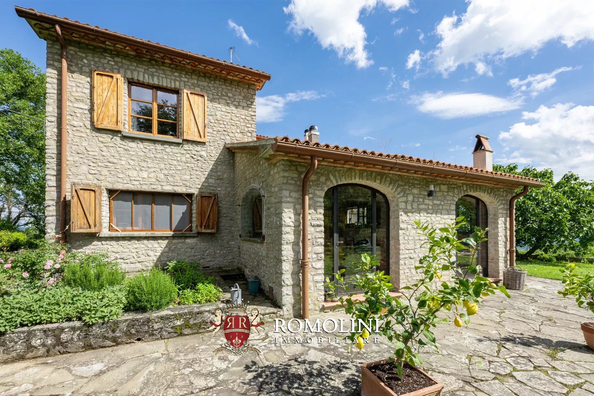 5 Bedroom Villa/Townhouse's Image 9