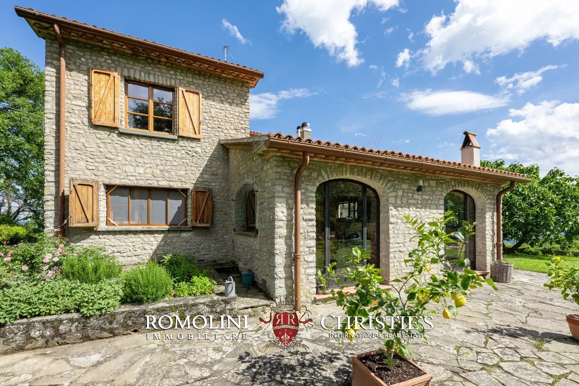 5 Bedroom Villa/Townhouse's Image 9