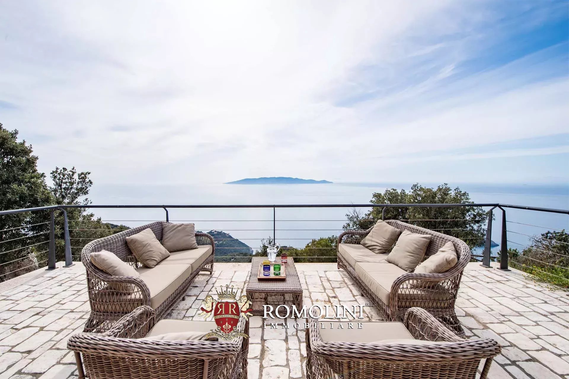 5 Bedroom Villa/Townhouse's Image 29
