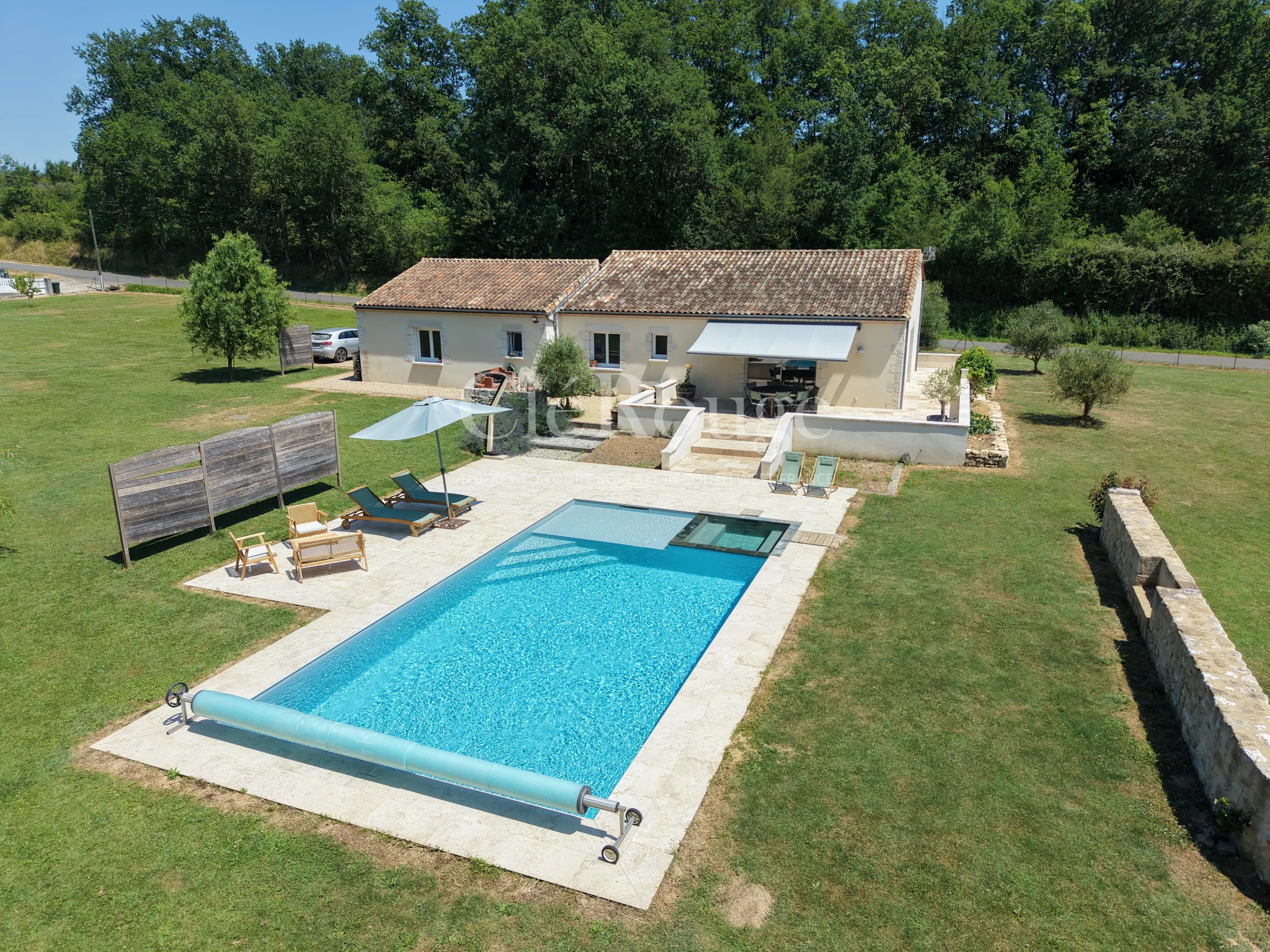 House in Duras - view 1