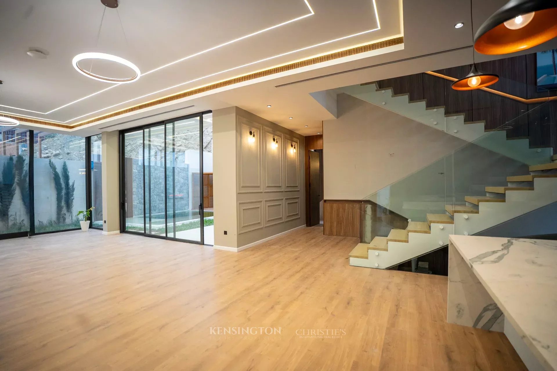 4 Bedroom Villa/Townhouse's Image 12