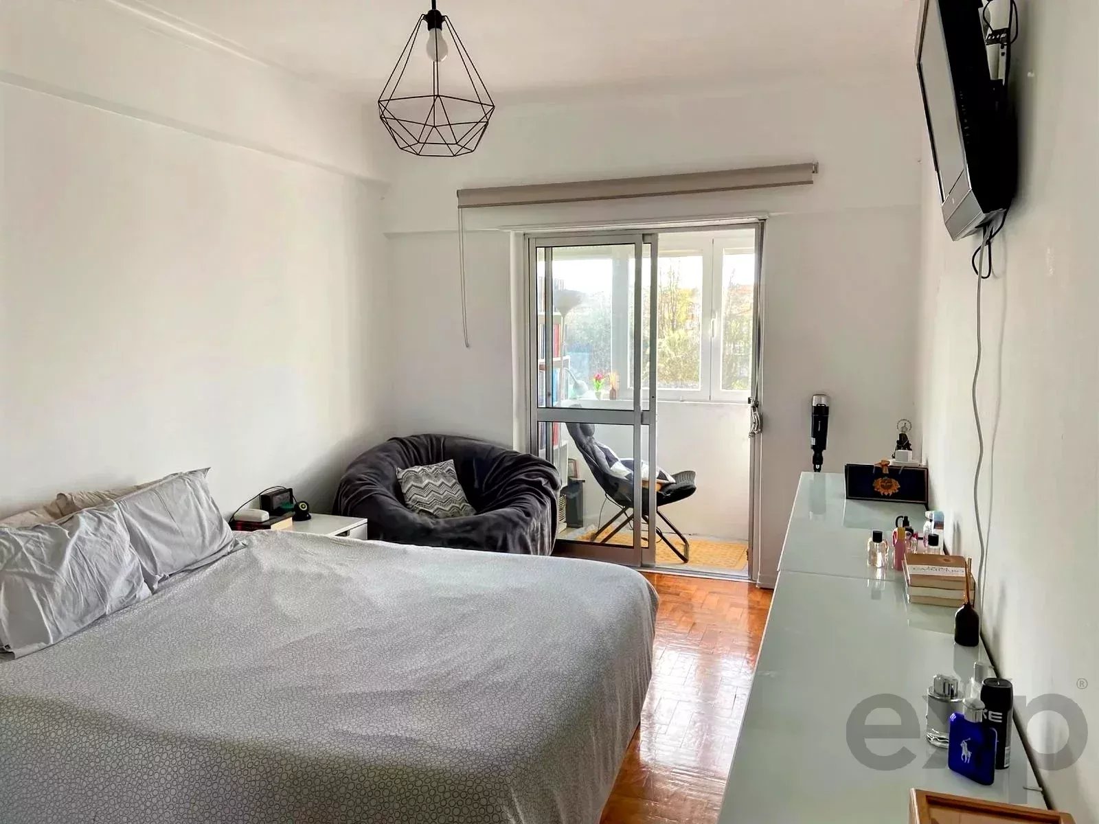 Modern 92m² apartment in Torre da Marinha 2840-000 image 12