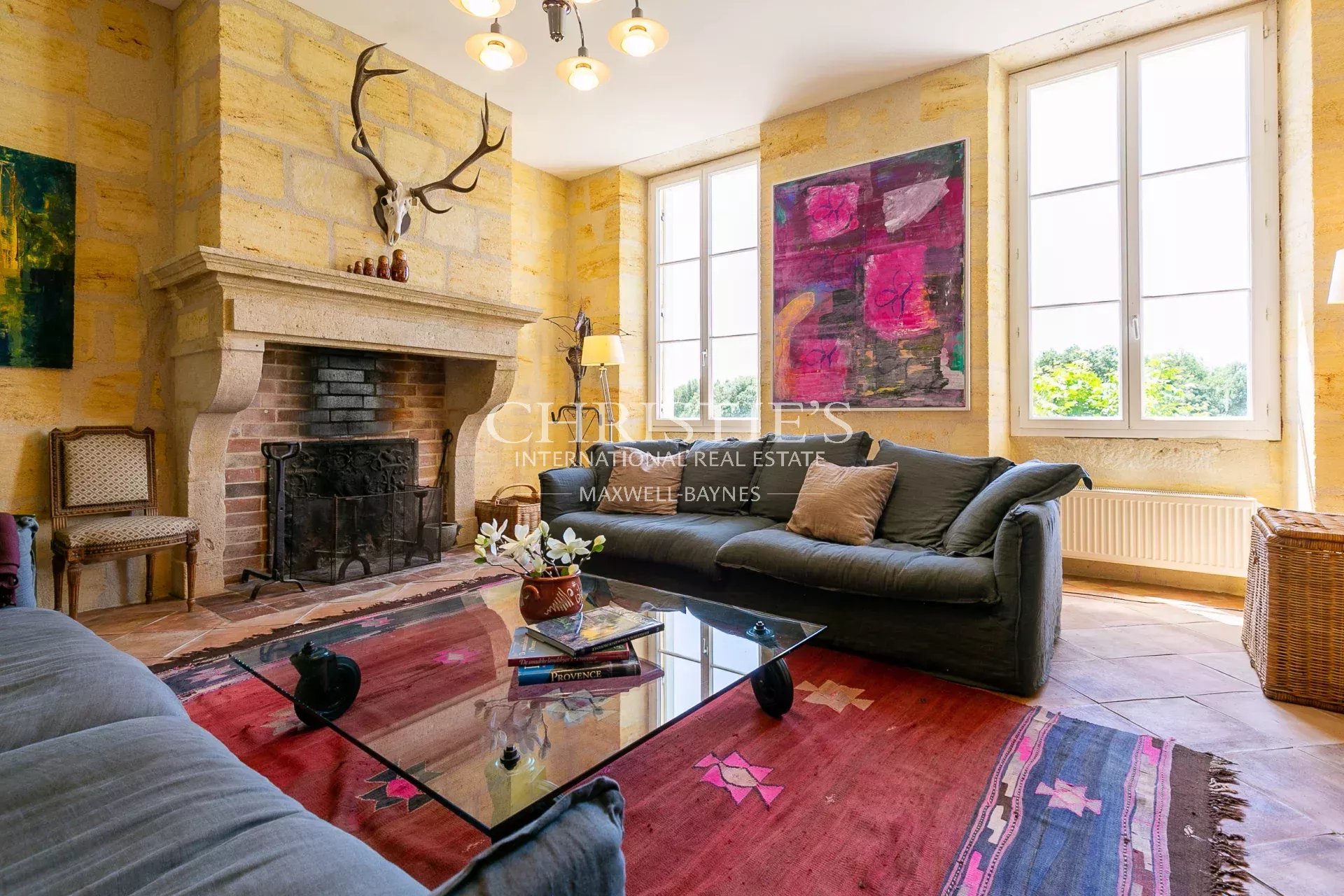 11 Bedroom Villa/Townhouse's Image 3