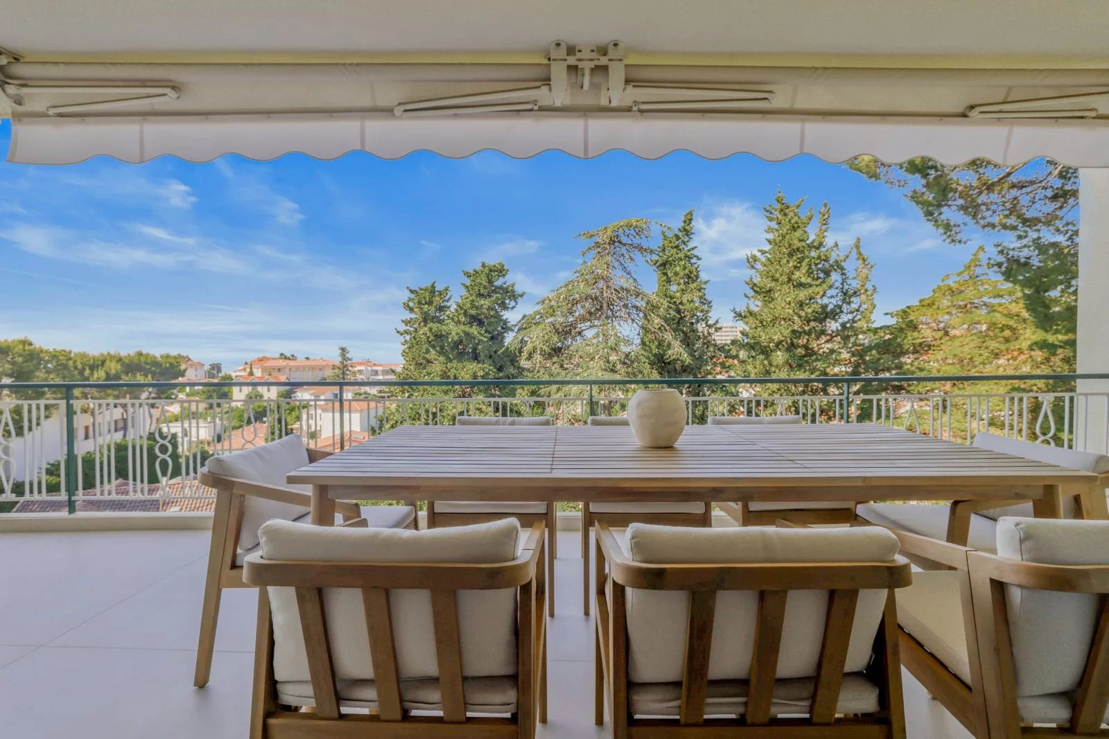 Sale Apartment Le Cannet Europe