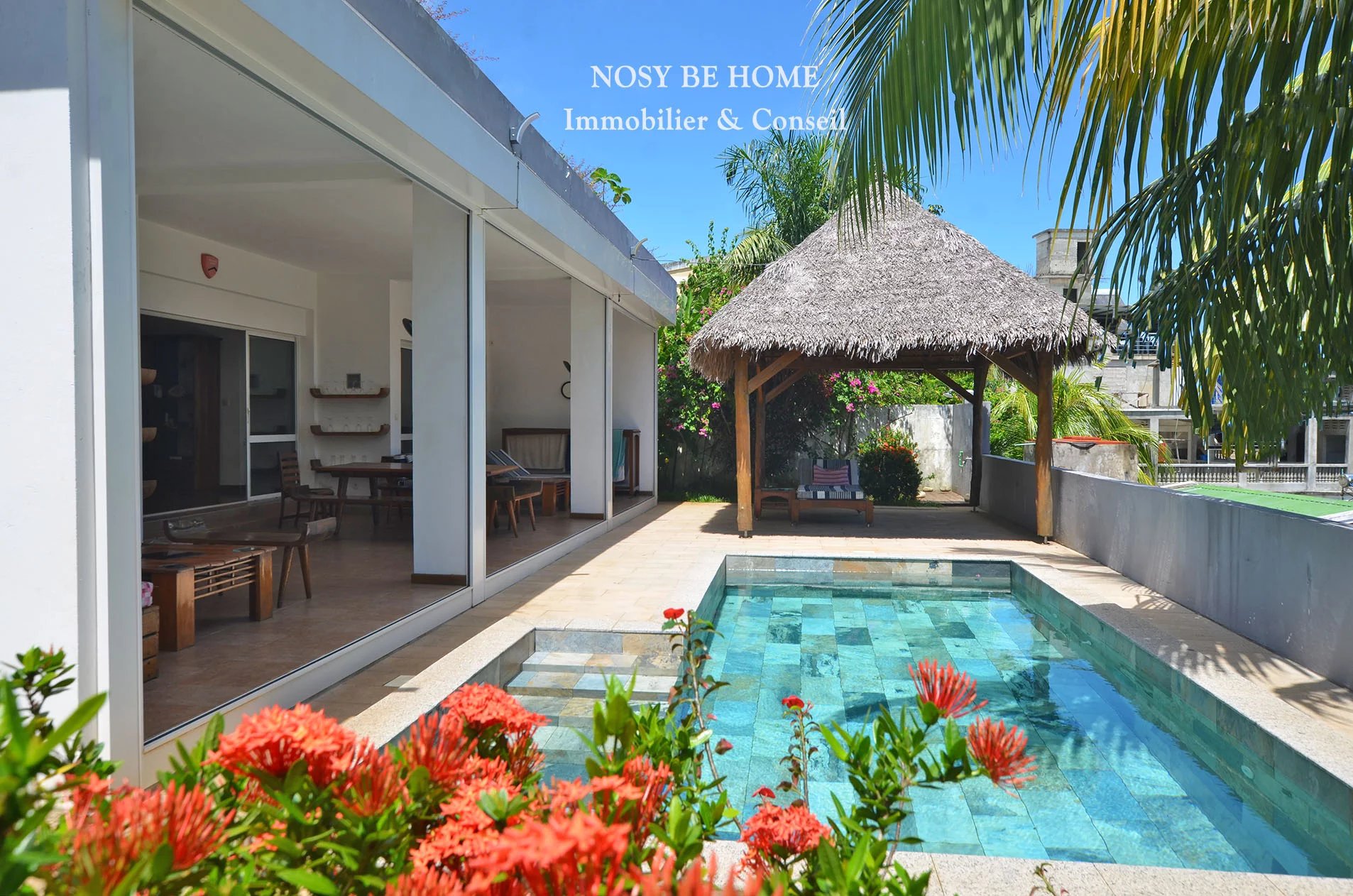 Jolie maison avec piscine au centre d'Ambatoloaka