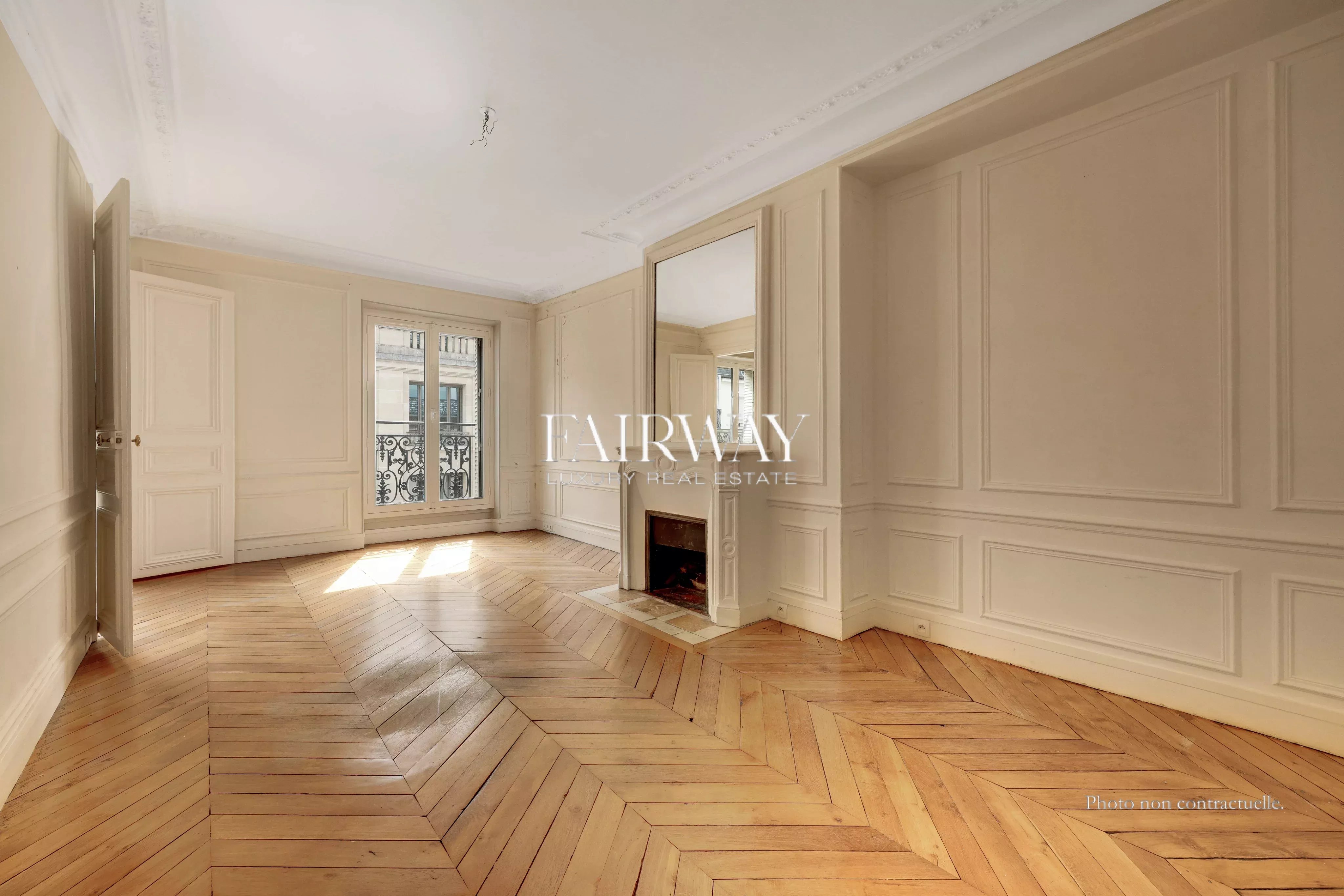 Appartement familial avec balcon - 4 chambres - 158m² - Paris 9e