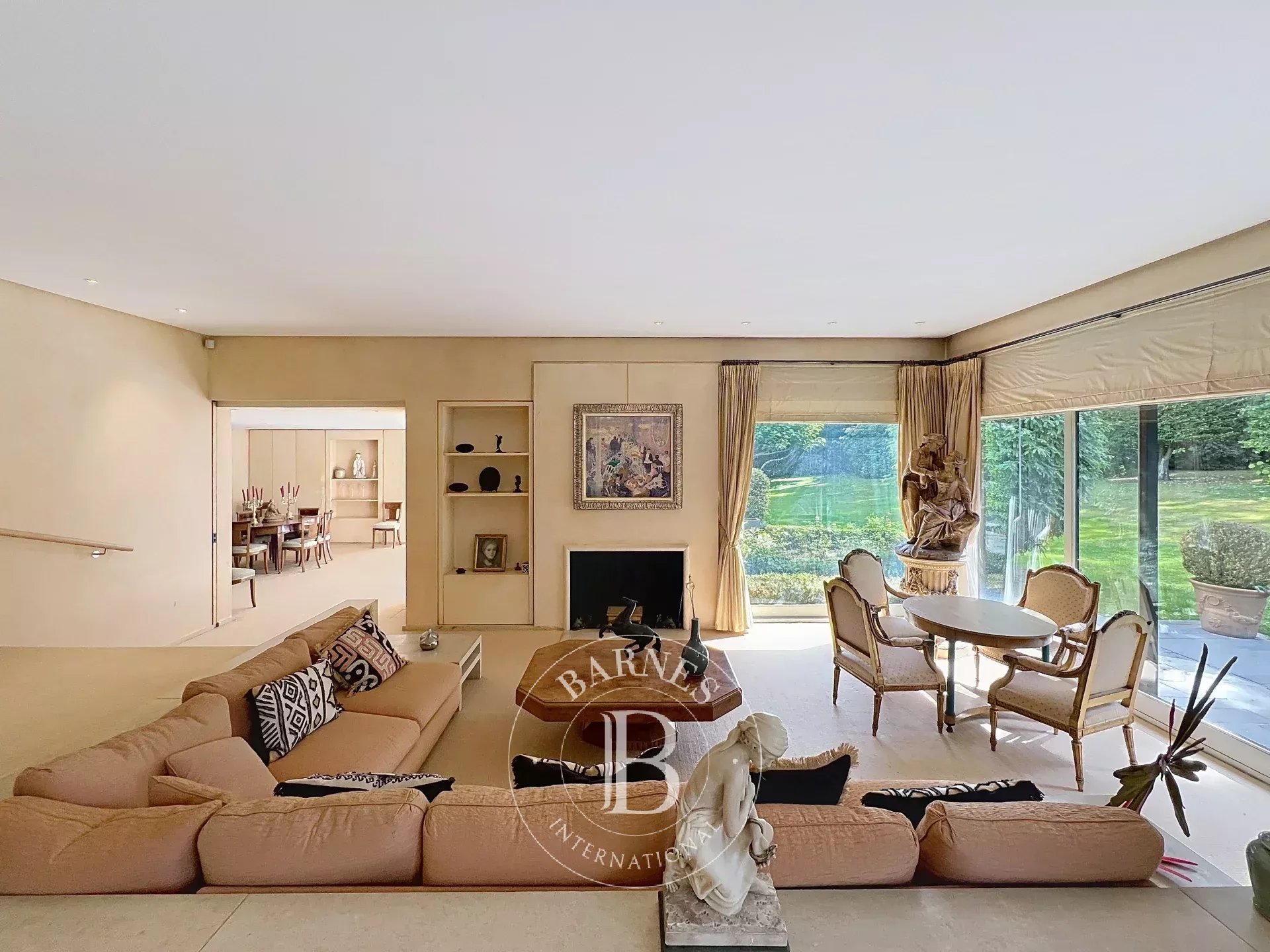 Uccle - Sublime villa Corbiau sur un beau terrain arboré