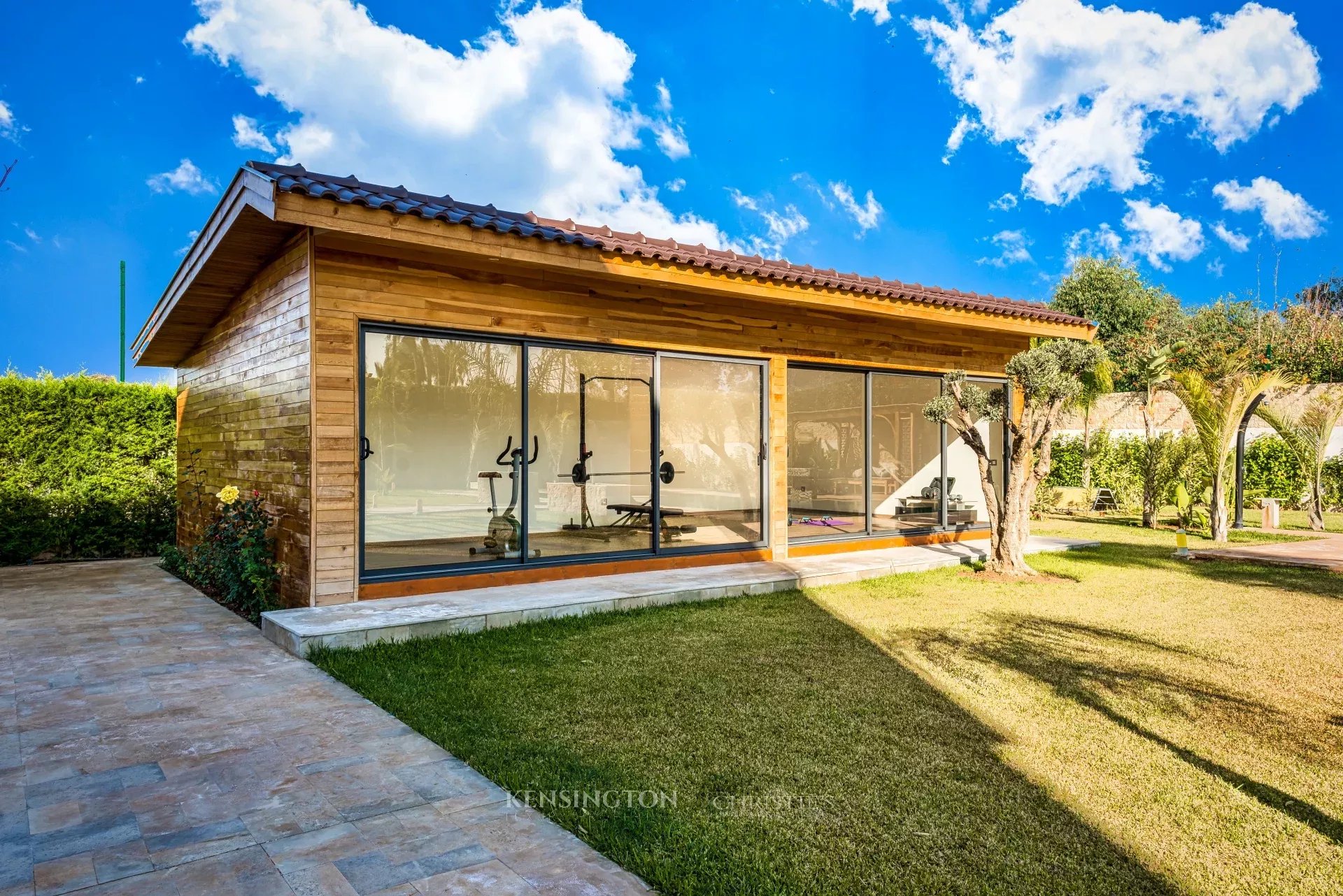 10 Bedroom Villa/Townhouse's Image 16