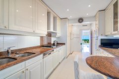 Golfe-Juan – Panoramic sea view – 4 rooms with large garden — photo 7 of 7