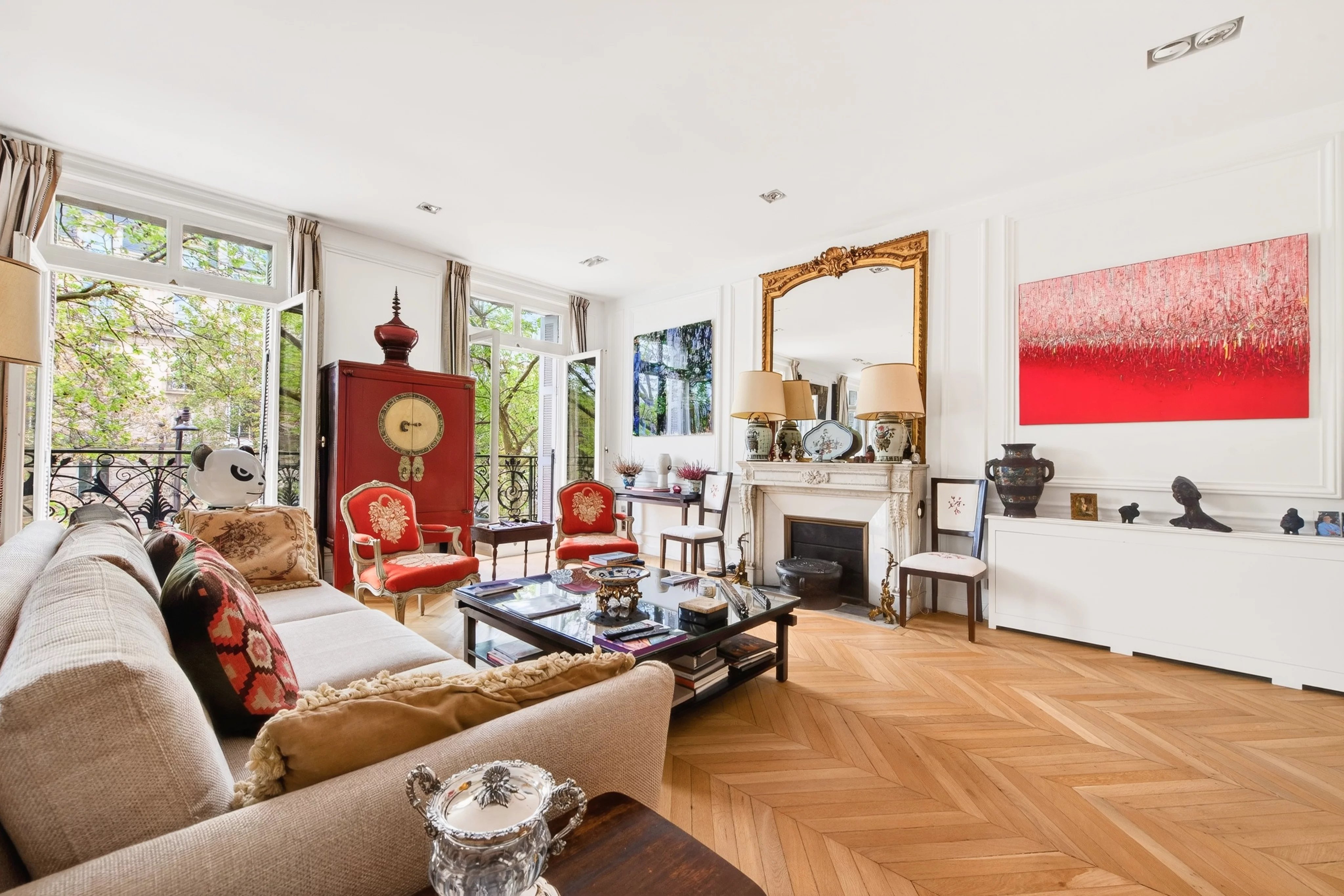 Place d’Iéna – Elegant family home