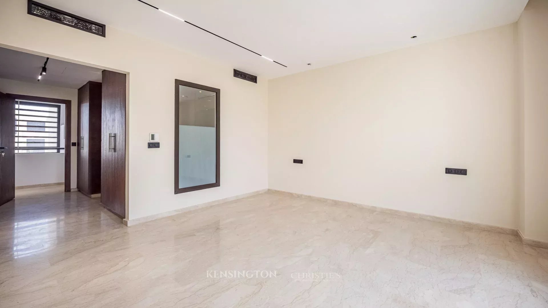 3 Bedroom Villa/Townhouse's Image 26
