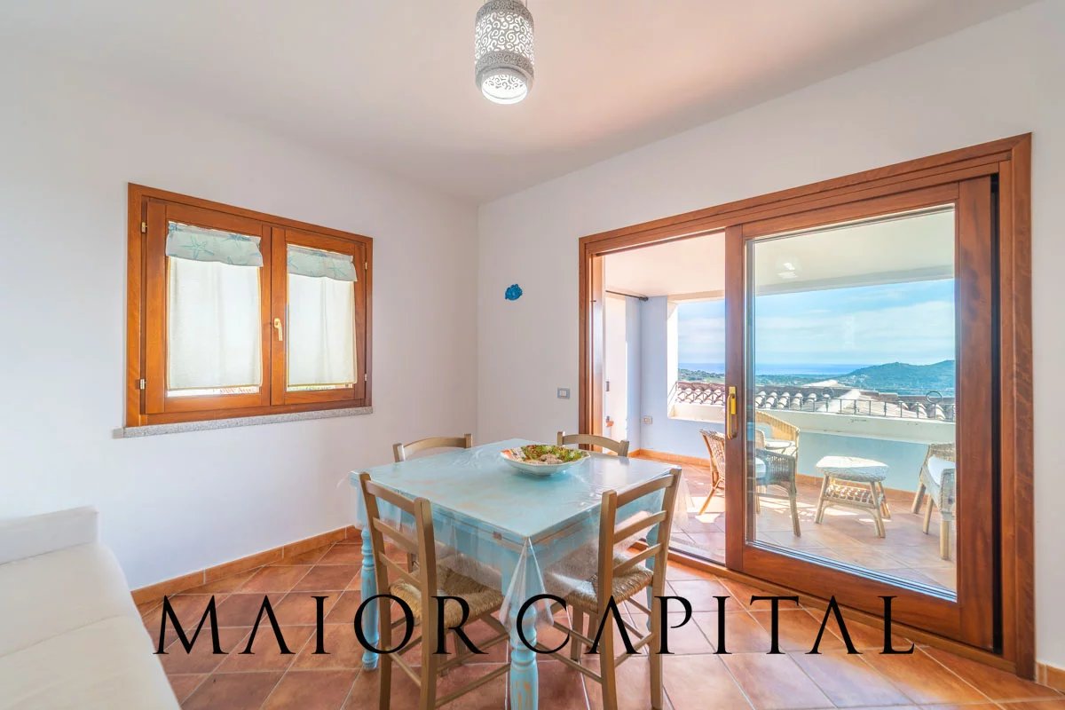 Budoni | Tamarispa | Luminoso attico vista mare con giardino