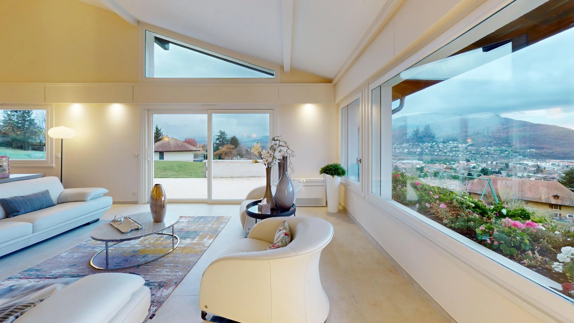 Villa d’exception 330 m² avec vue panoramique – Vétraz-Monthoux – Terrain 4 954 m²