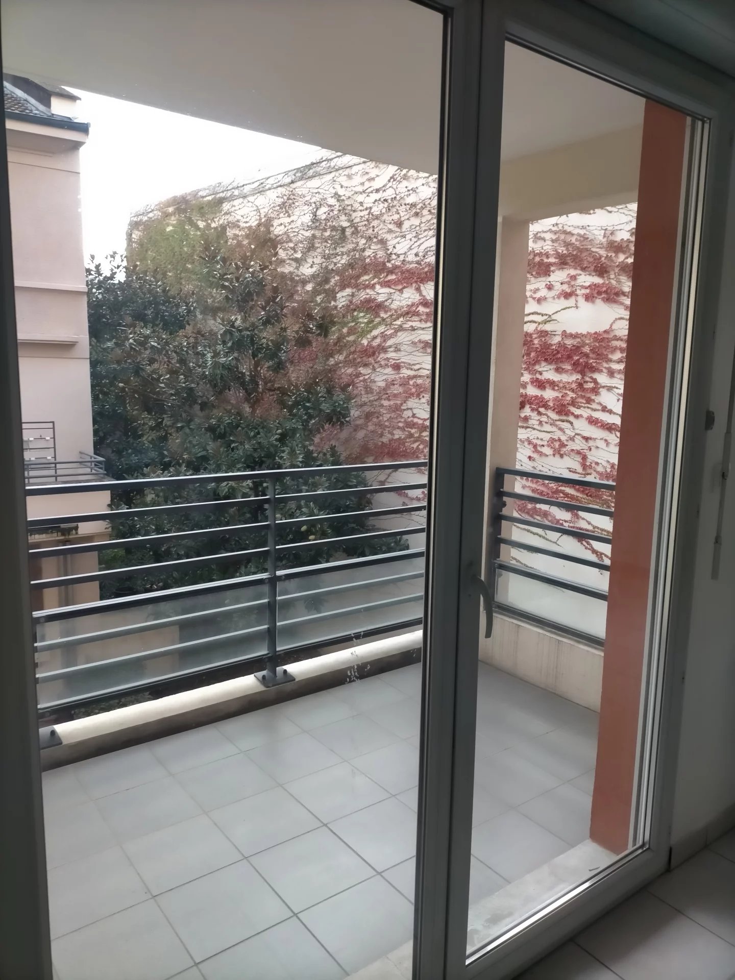 514540 Location Villeurbanne