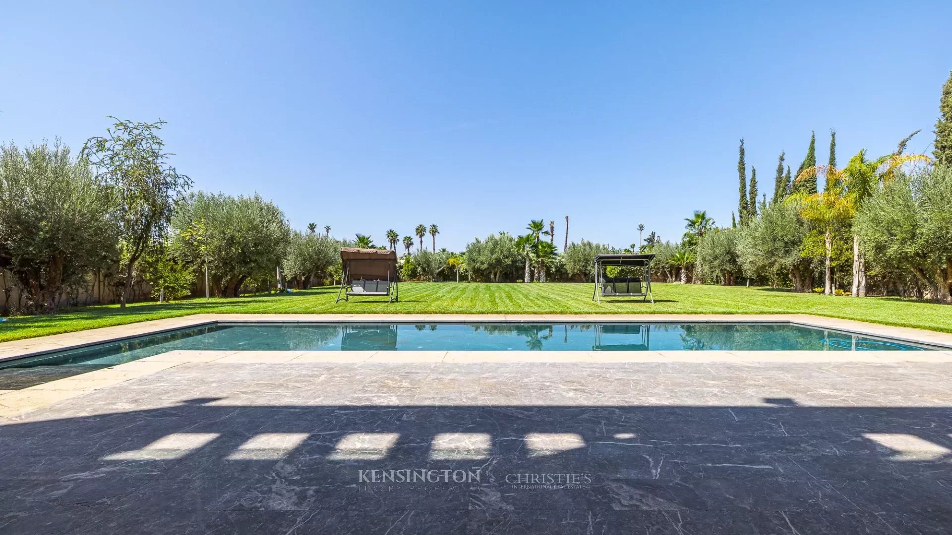 7 Bedroom Villa/Townhouse's Image 3