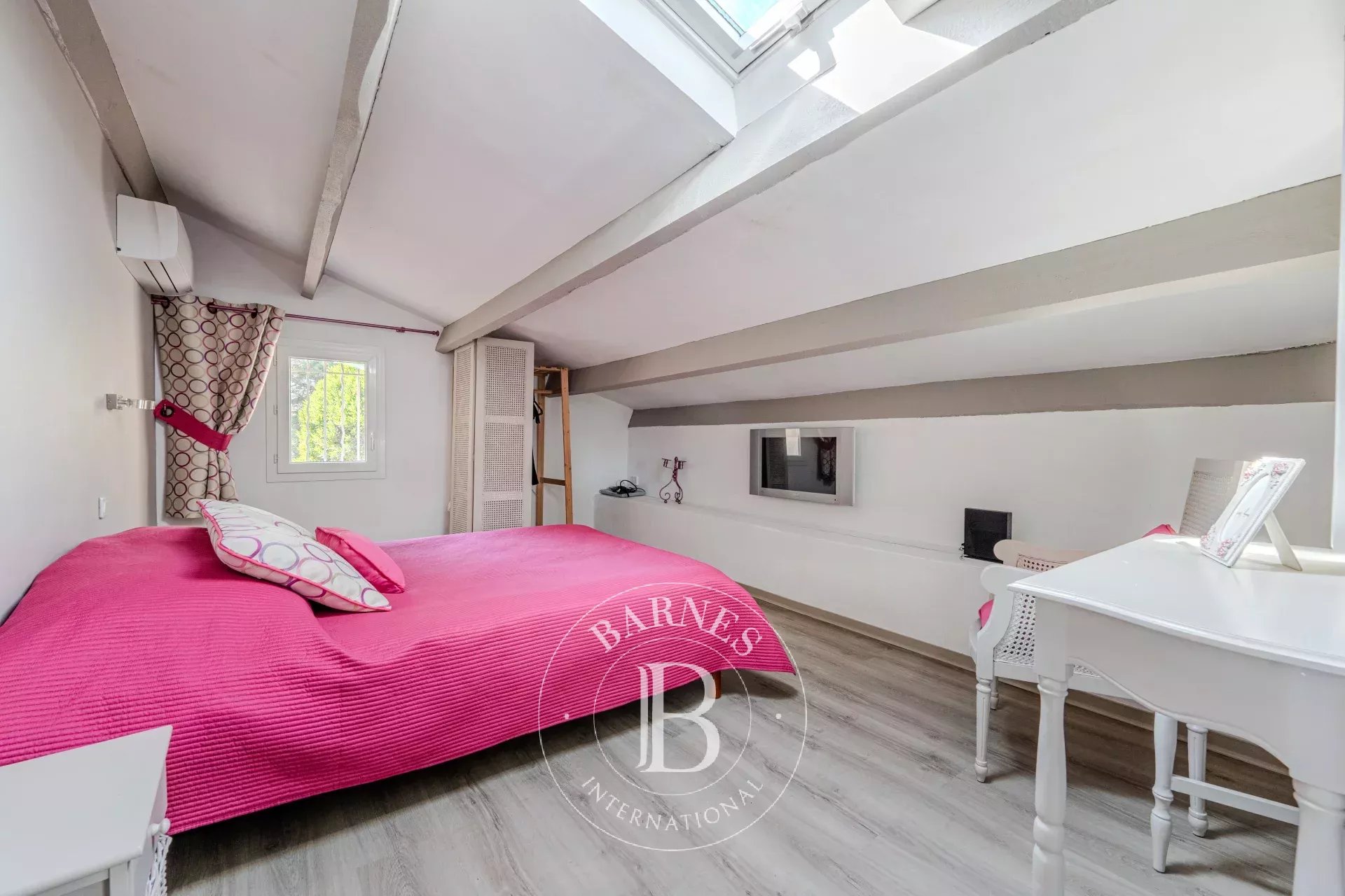 Ev Venelles - picture 25