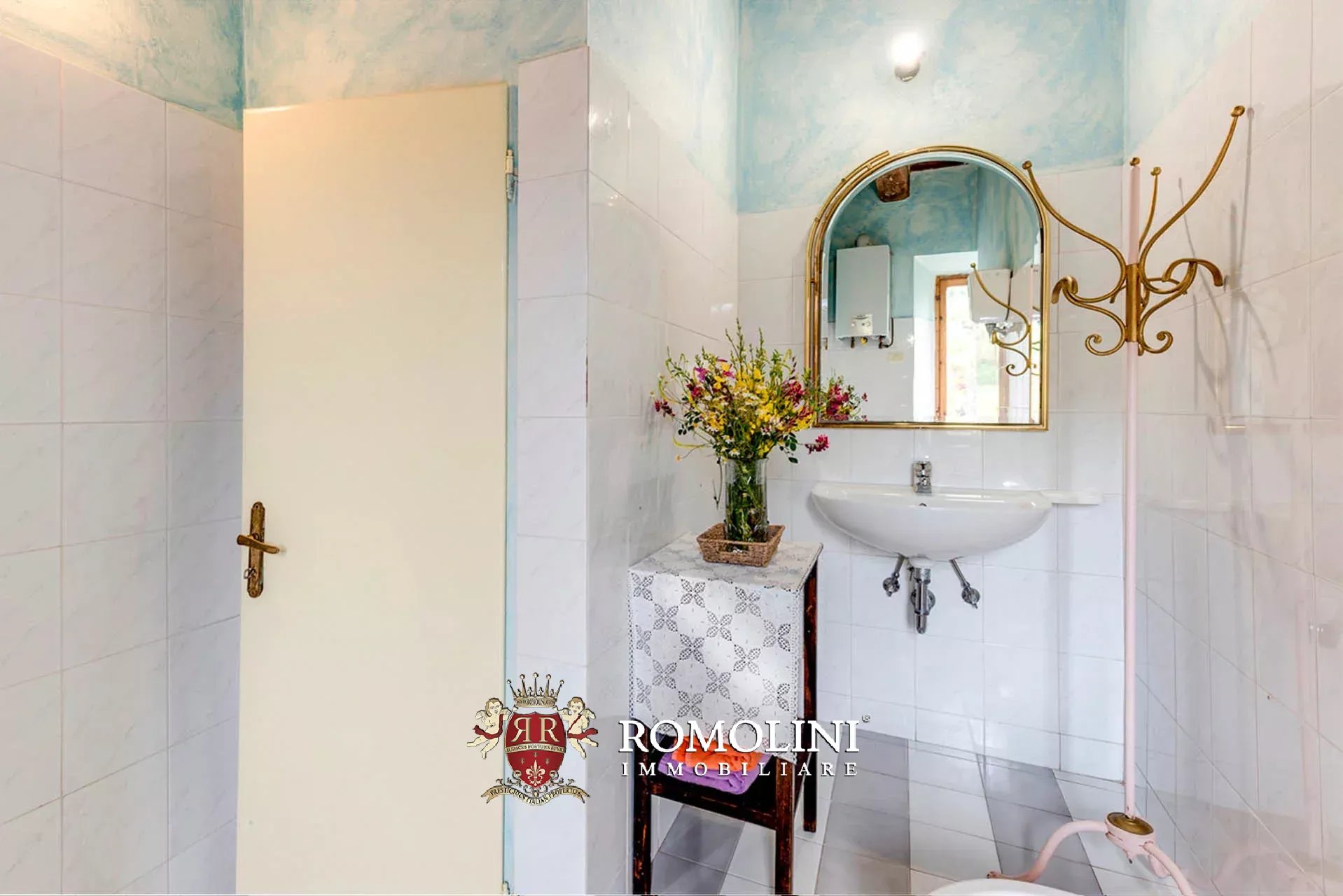 18 Bedroom Villa/Townhouse's Image 86