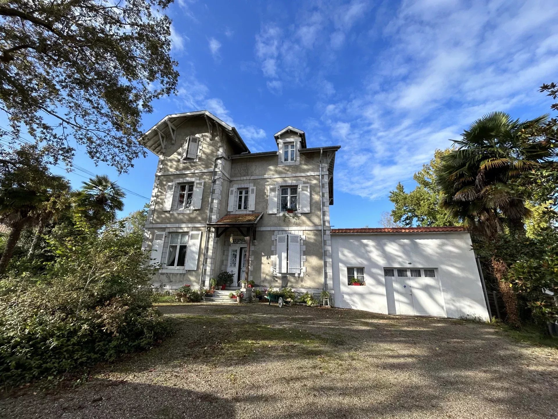 Belle Maison de Maître avec appartement indépendant