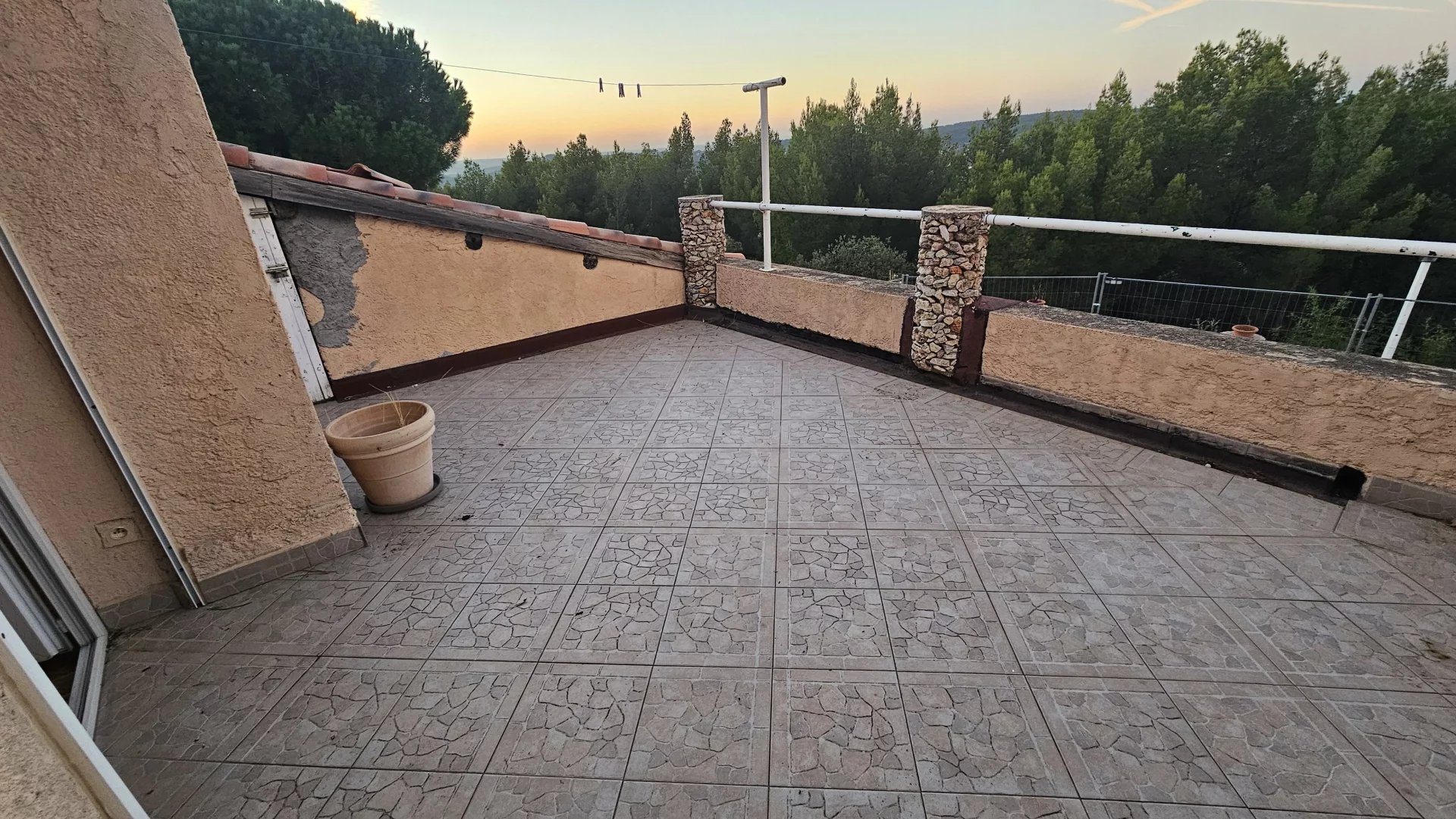 Location Appartement Simiane-Collongue